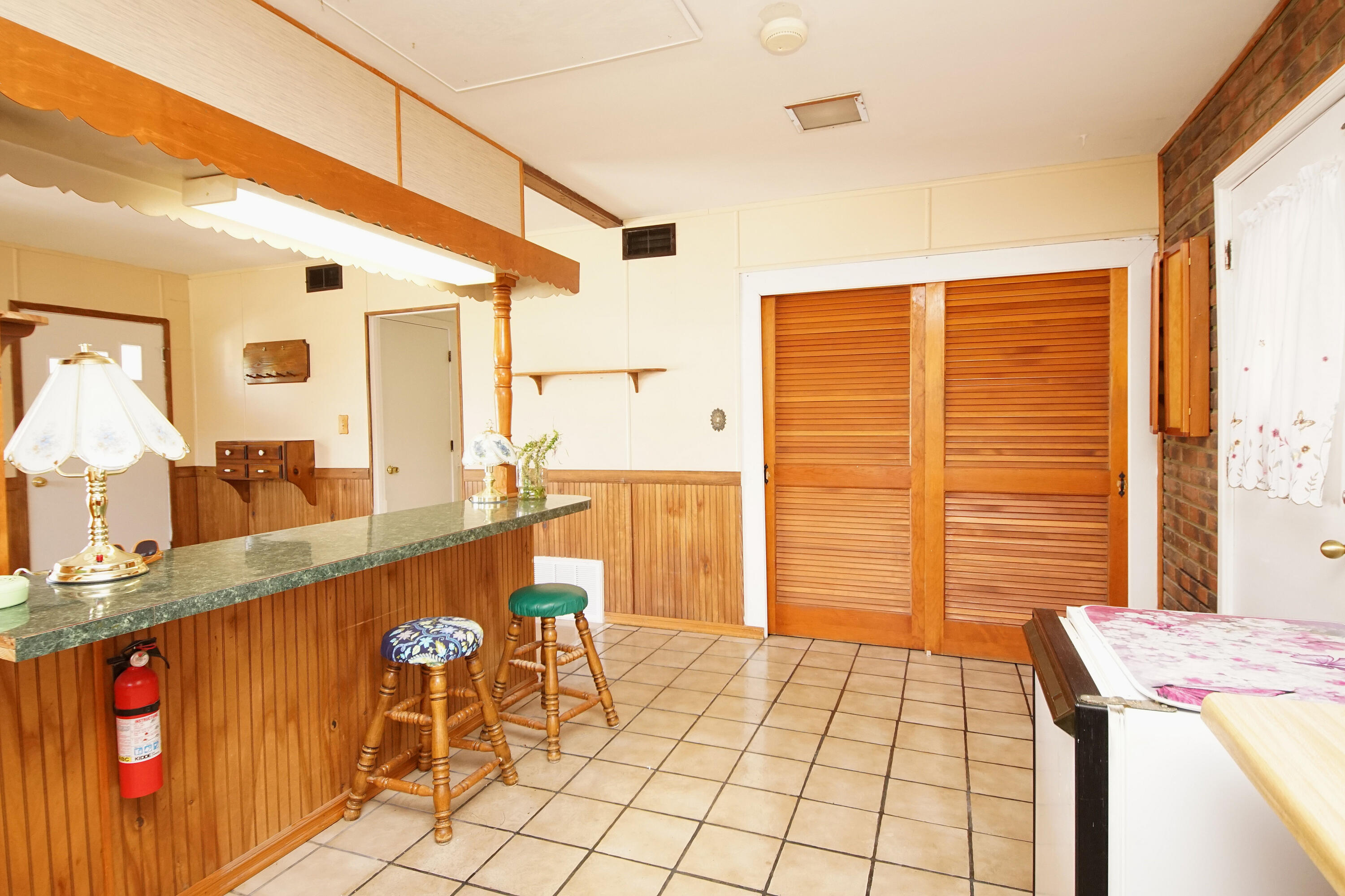 ELLIOTTS POINT 10TH ADDN - Residential