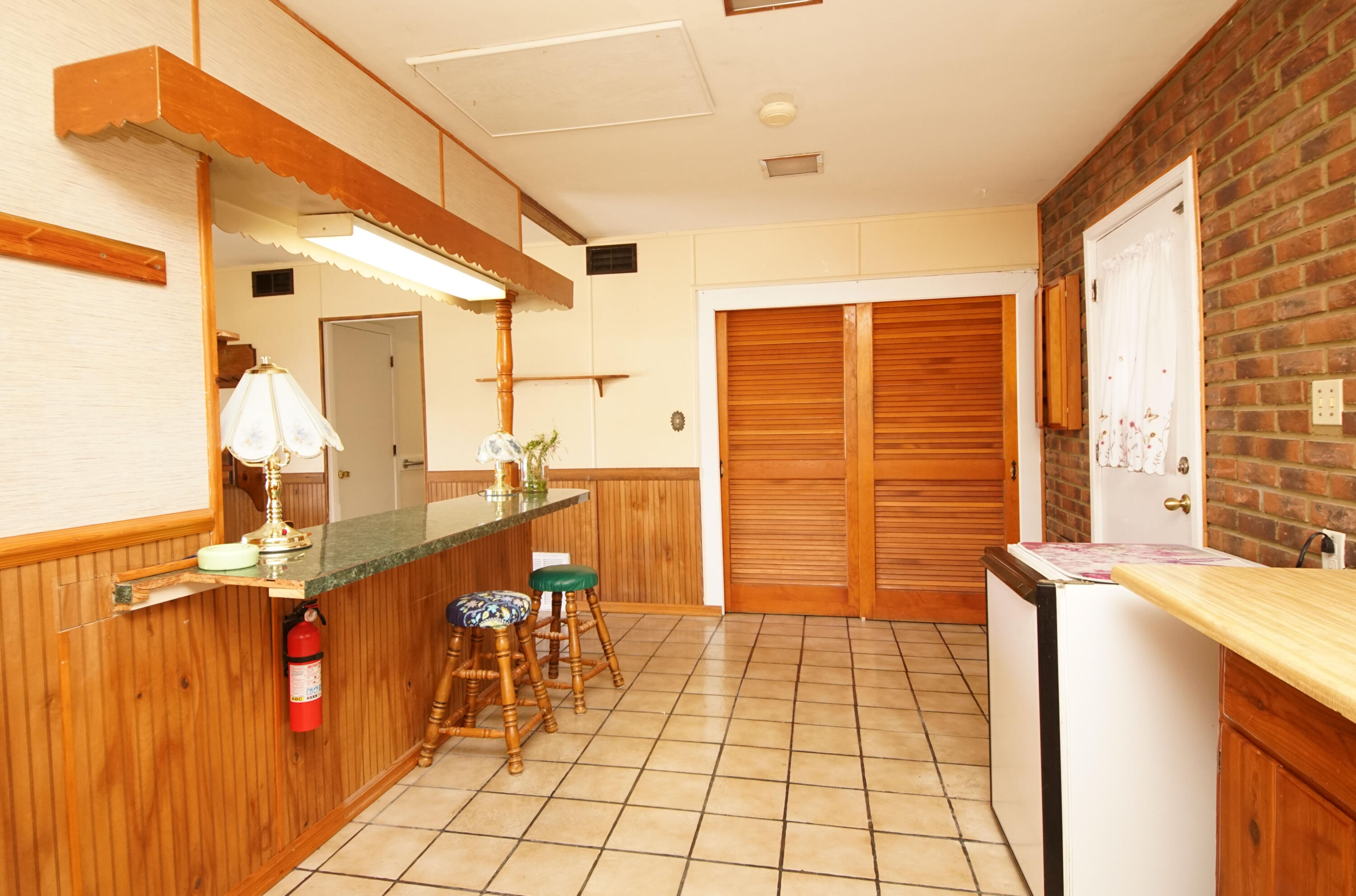 ELLIOTTS POINT 10TH ADDN - Residential