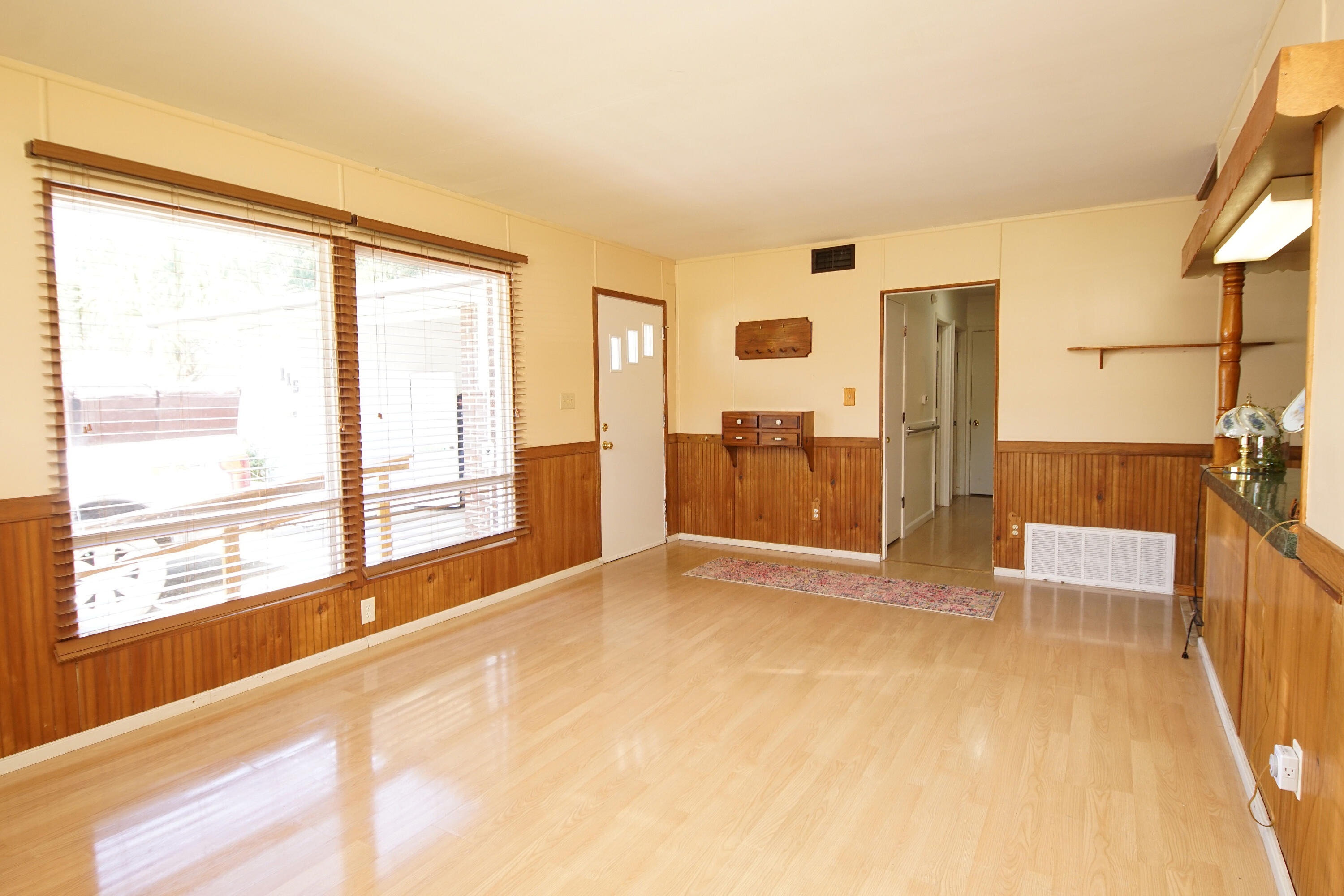 ELLIOTTS POINT 10TH ADDN - Residential