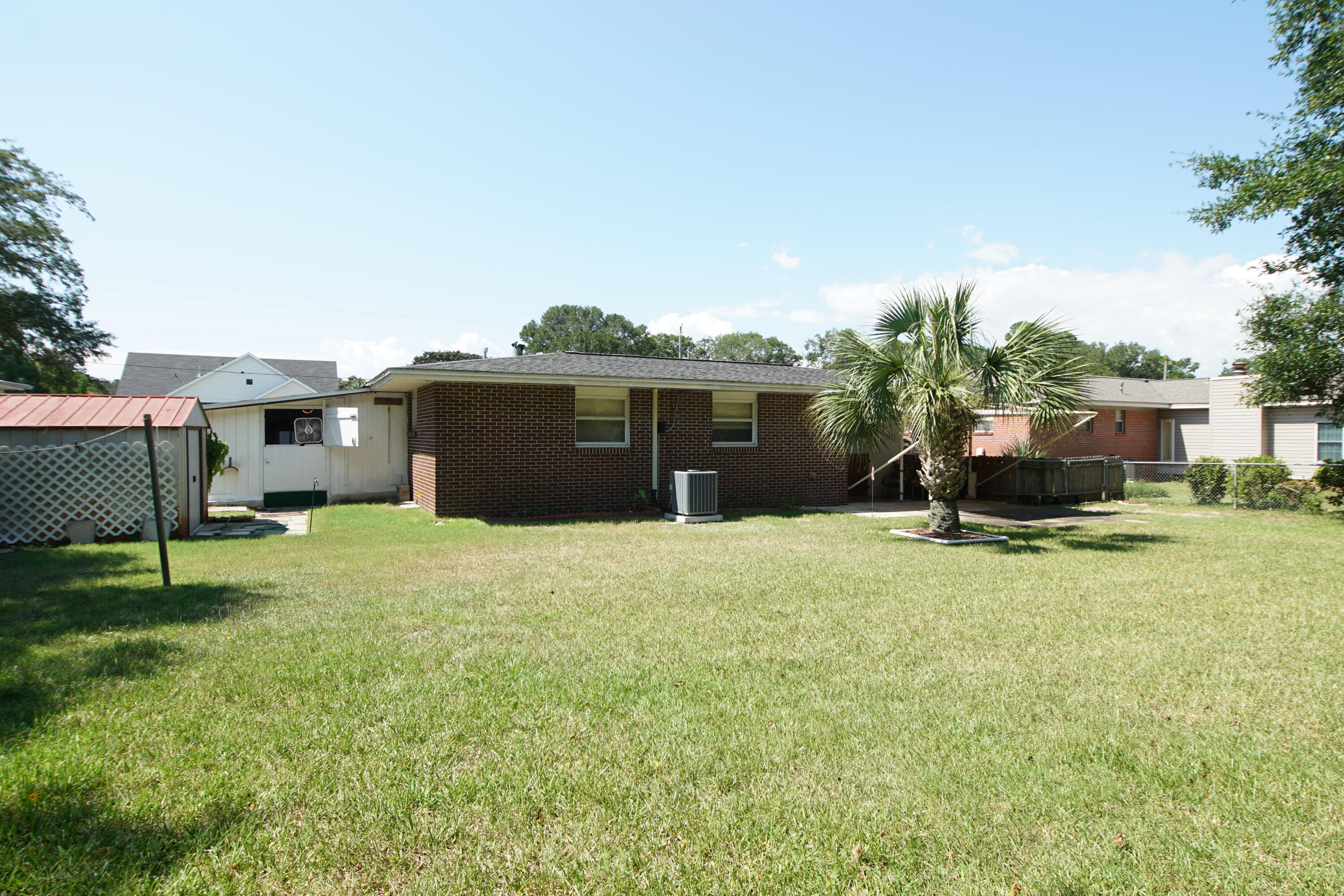 ELLIOTTS POINT 10TH ADDN - Residential