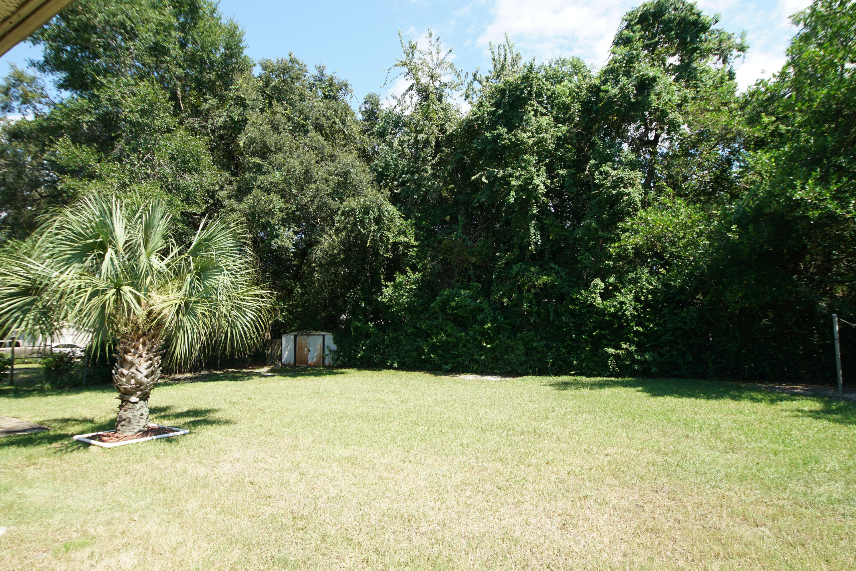 ELLIOTTS POINT 10TH ADDN - Residential