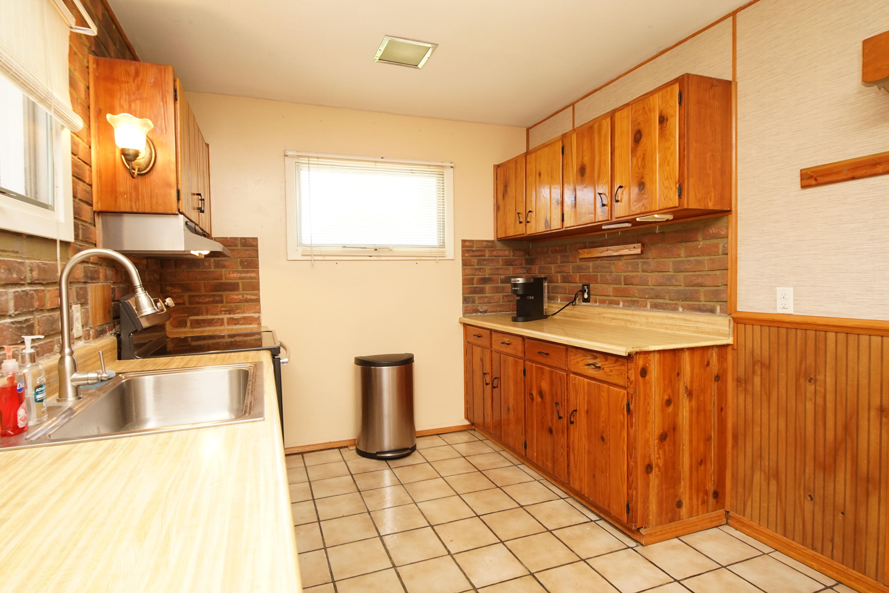 ELLIOTTS POINT 10TH ADDN - Residential