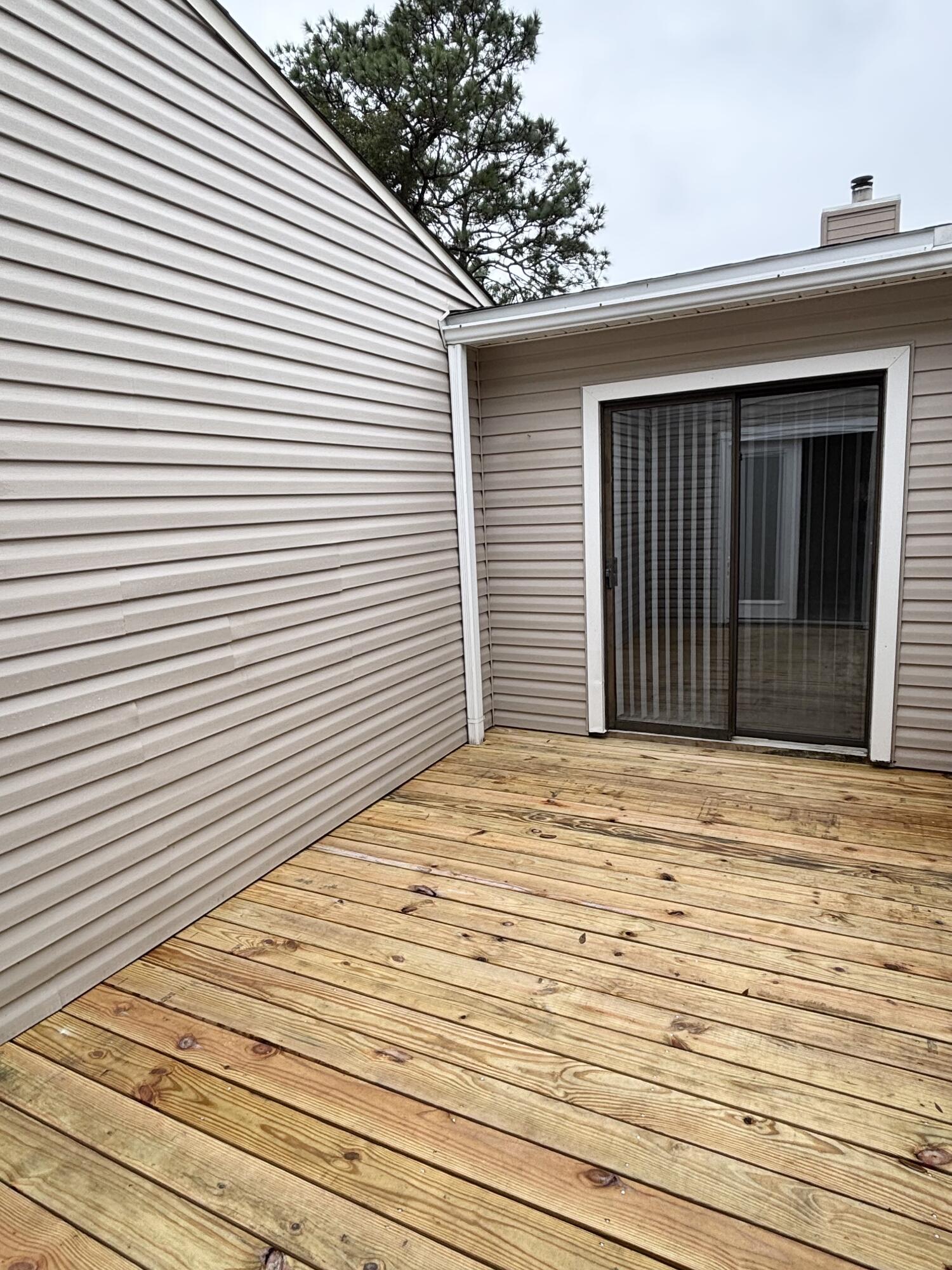 DONLABROOK GARDYNS - Residential Lease