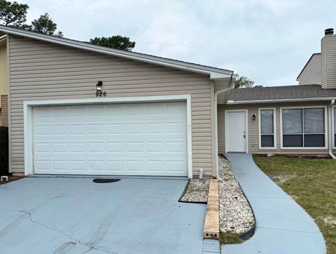 Photo of 926 Holbrook Circle, Fort Walton Beach, FL 32547 (MLS # 990670)