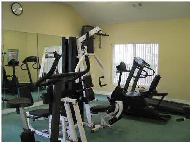 THE FLORIDA CLUB - Residential Lease