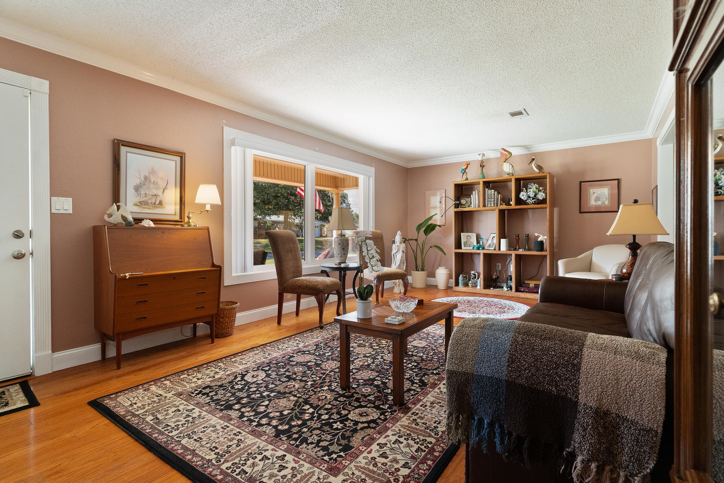 COUNTRY CLUB EST 1ST - Residential