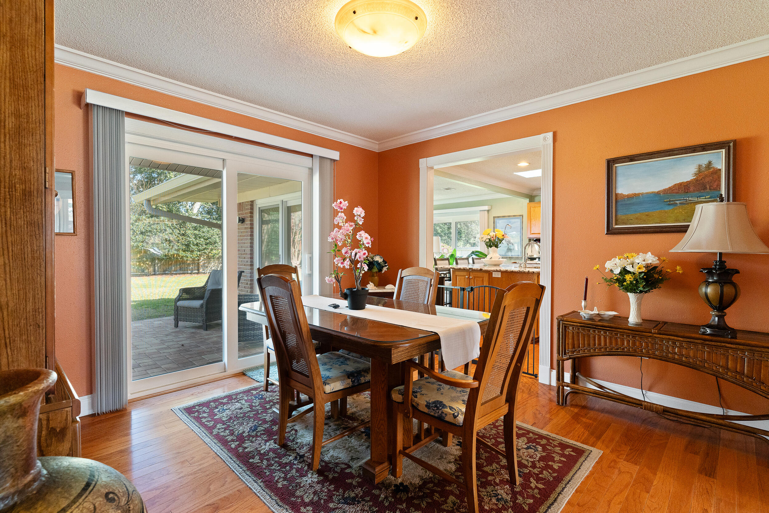 COUNTRY CLUB EST 1ST - Residential