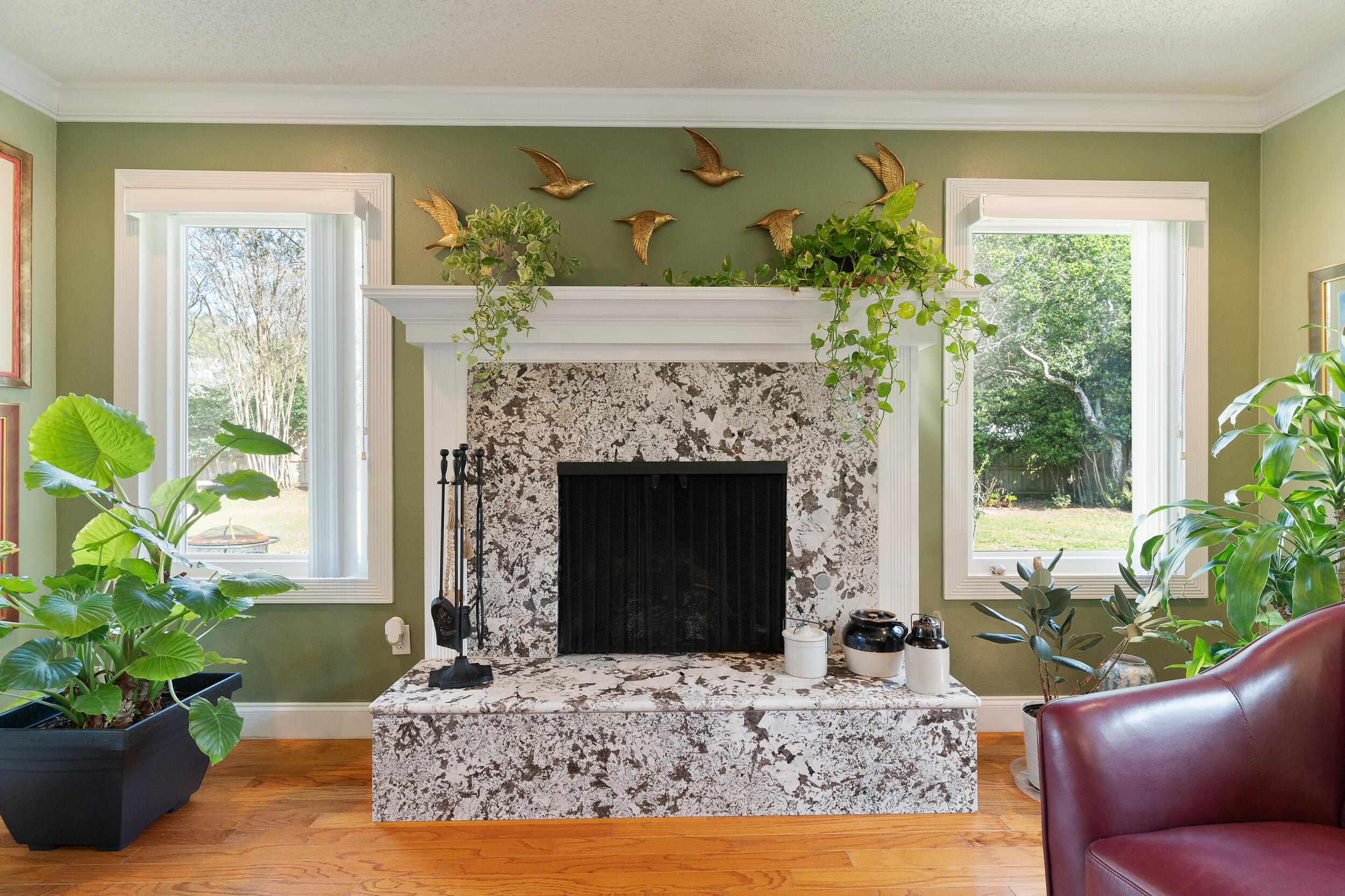 COUNTRY CLUB EST 1ST - Residential