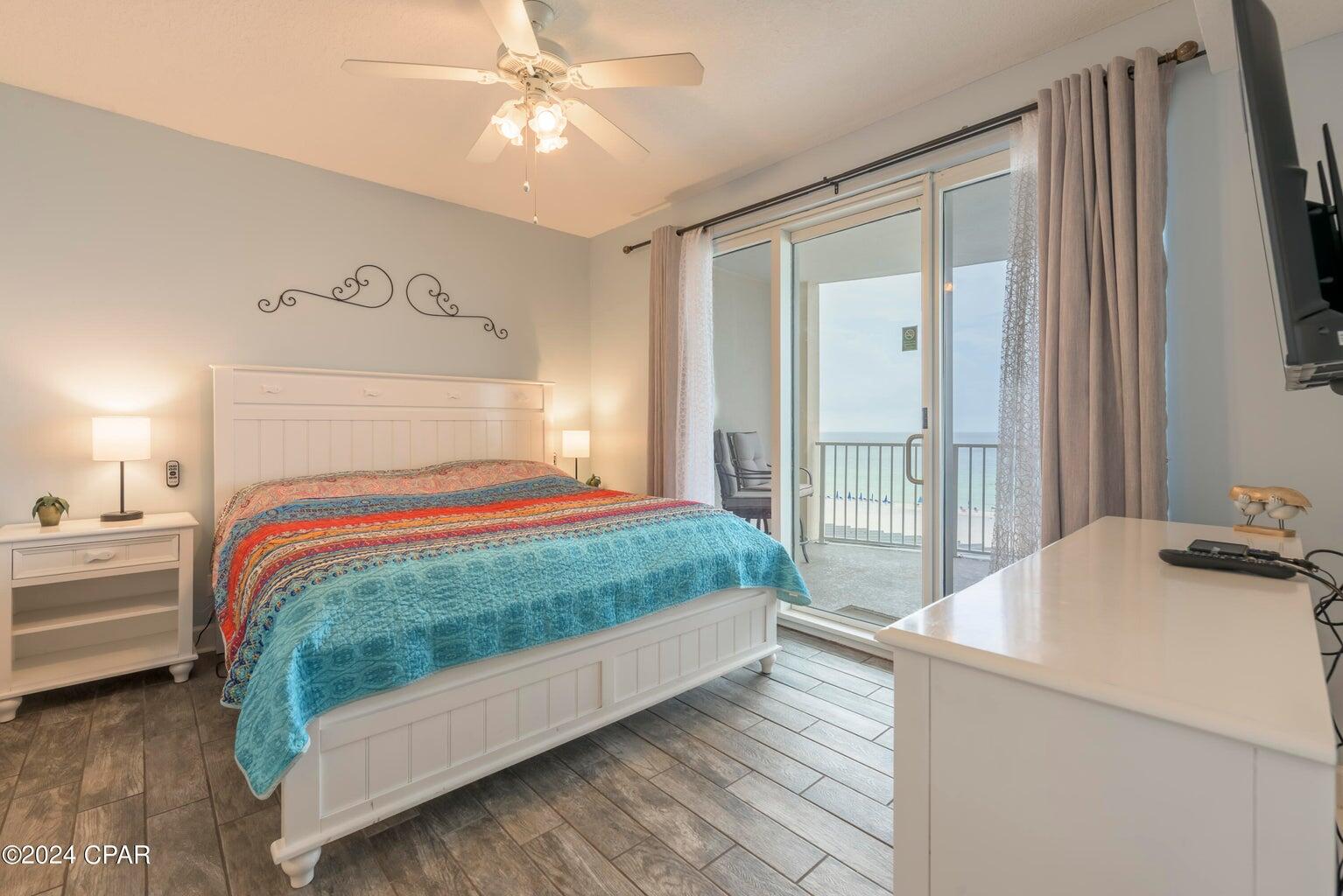 Twin Palms Resort Condo Un It 402 Type B ORB 2355 P 1842 2 BR/BAORB 4545P15601147 sq ft - Residential