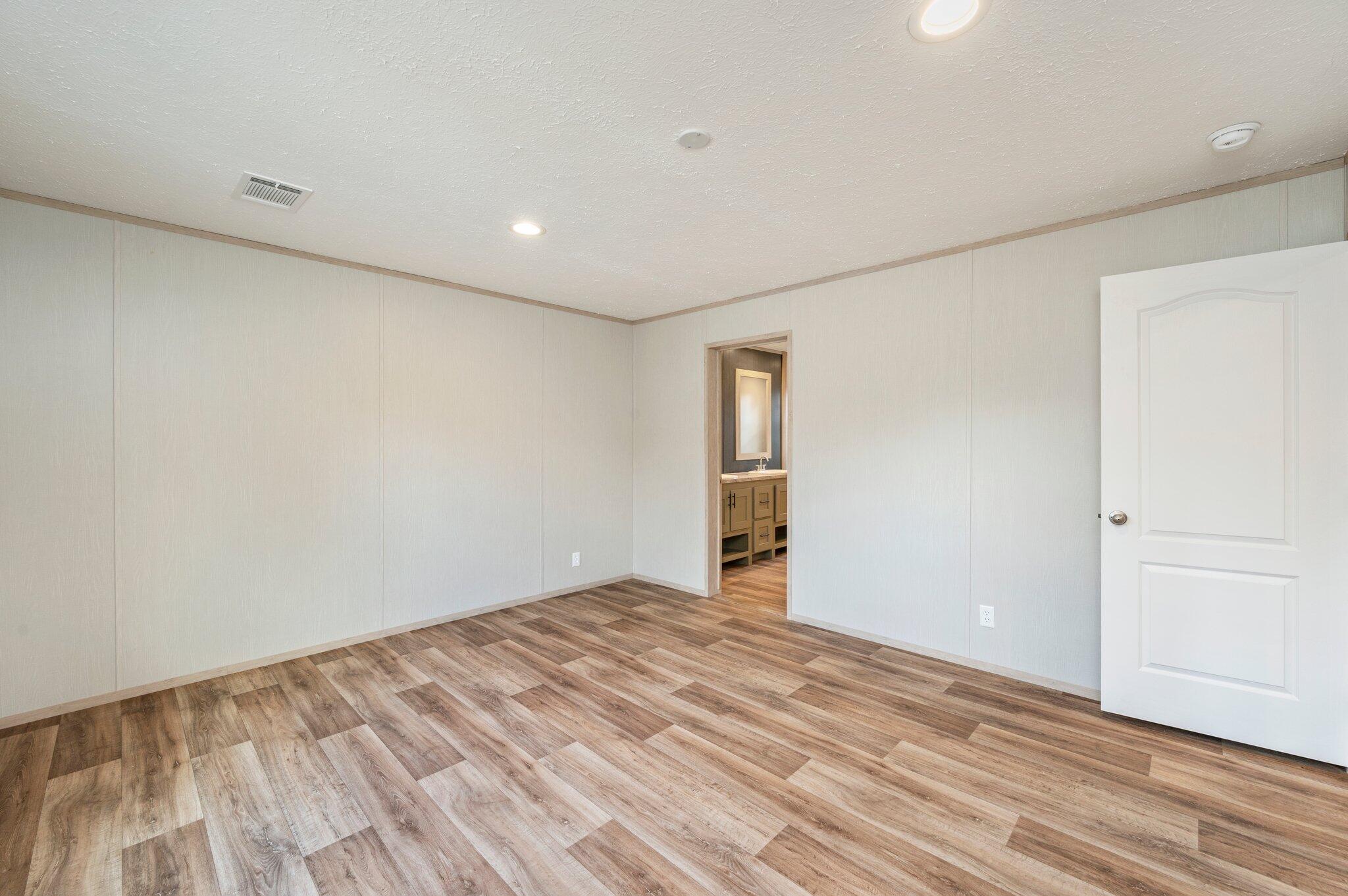 OAKWOOD HILLS UNIT 3 - Residential