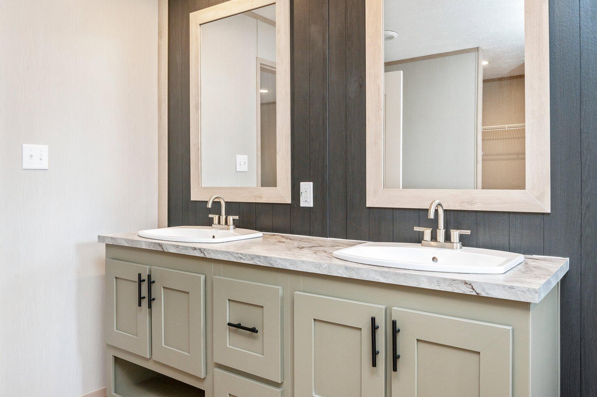 OAKWOOD HILLS UNIT 3 - Residential