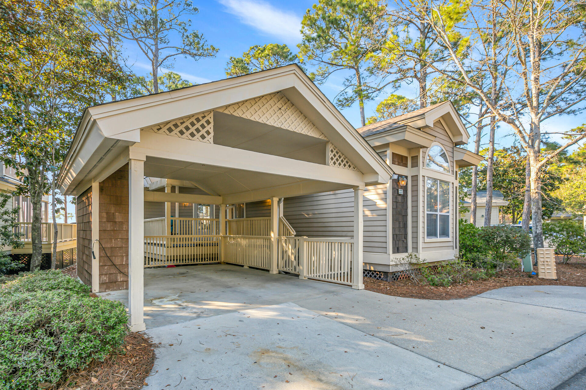 BAYPINES (SANDESTIN) - Residential
