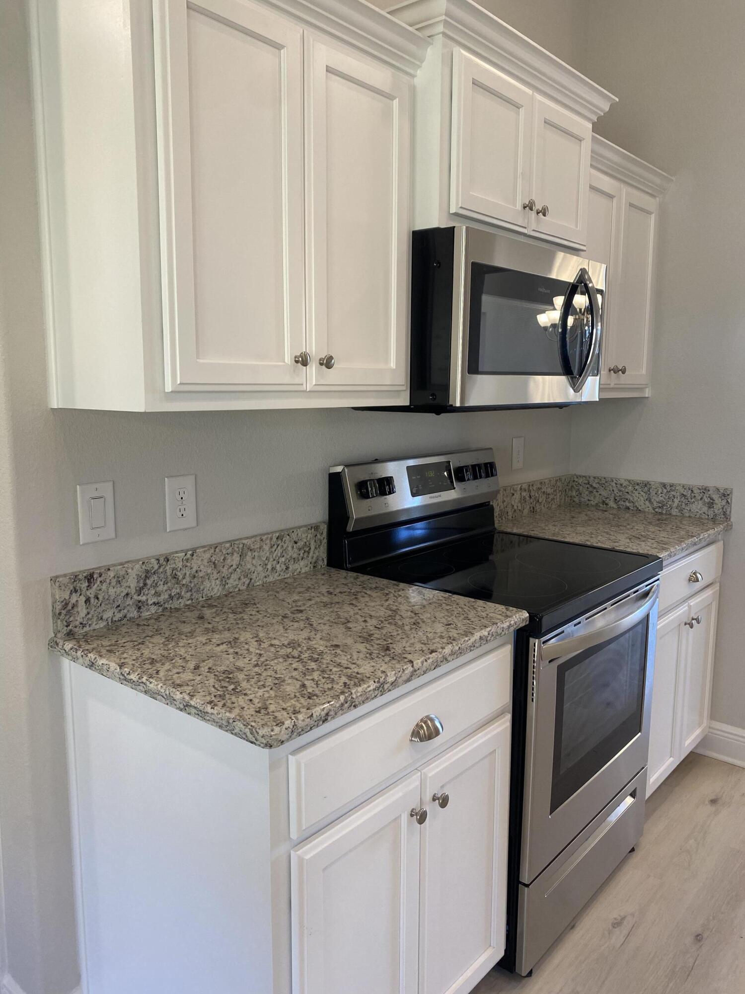 CHARLESTON PLACE - Residential