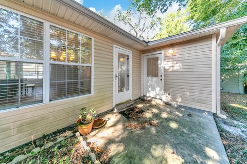 A home in Fort Walton Beach