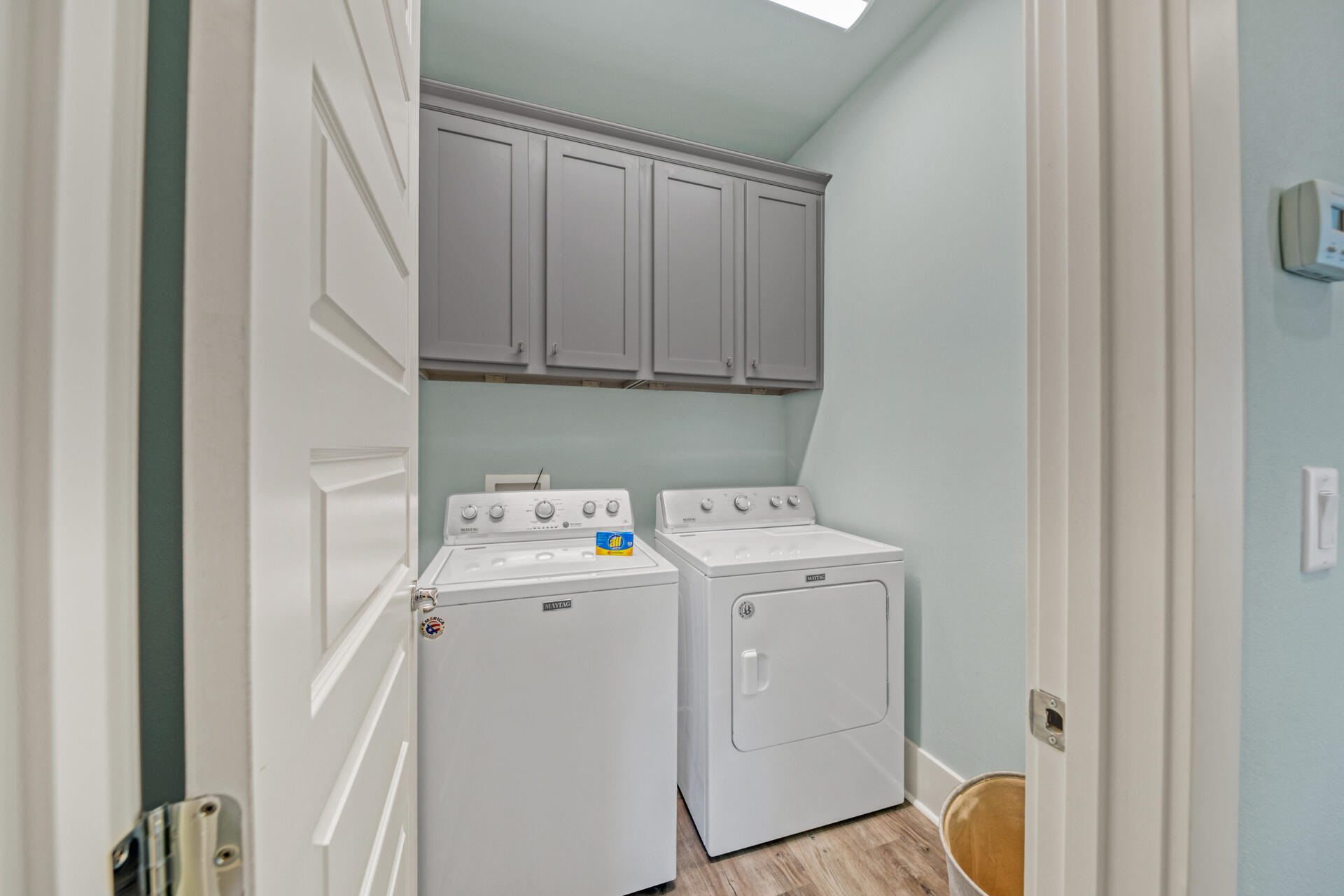 HIDDEN PALMS - Residential