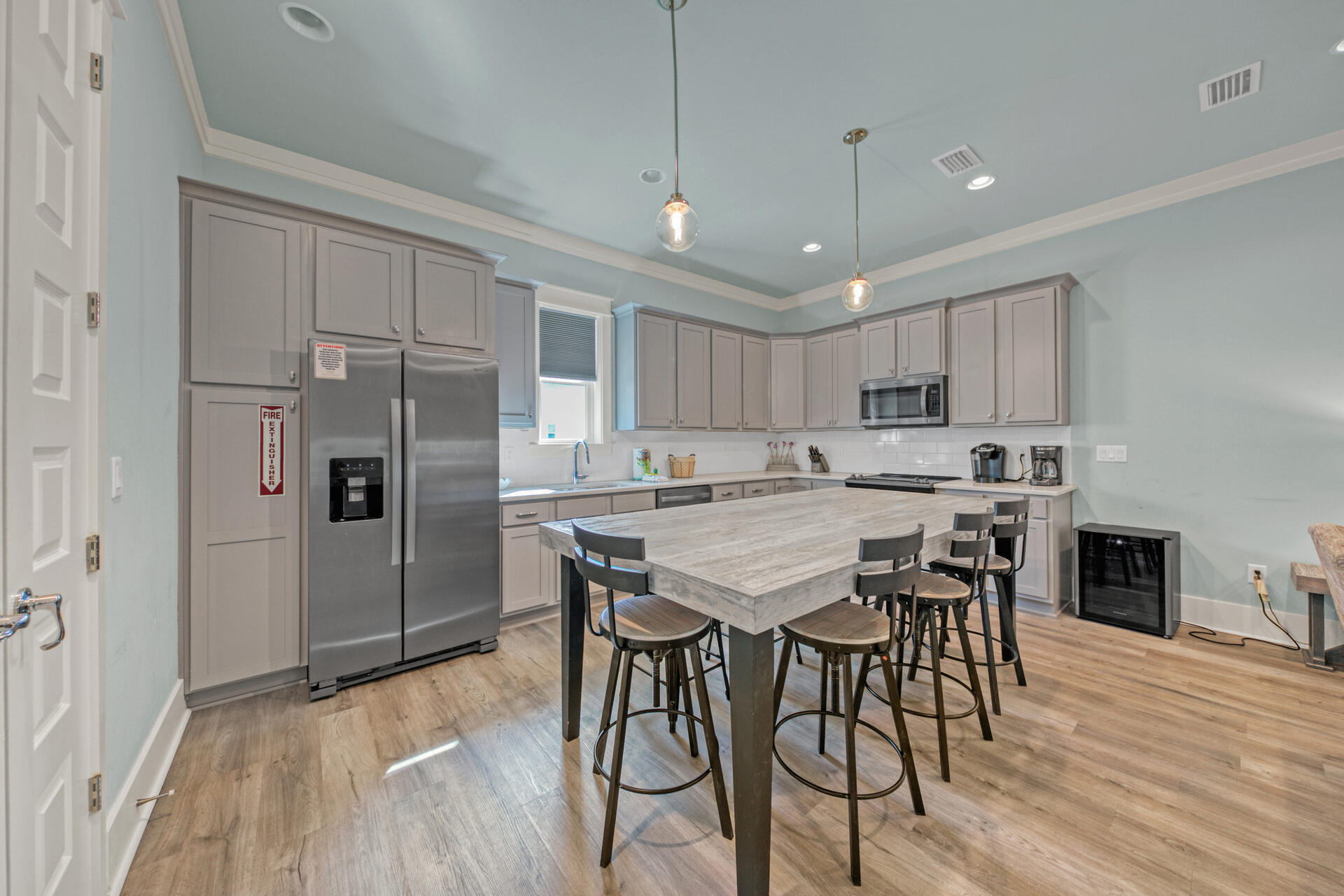 HIDDEN PALMS - Residential