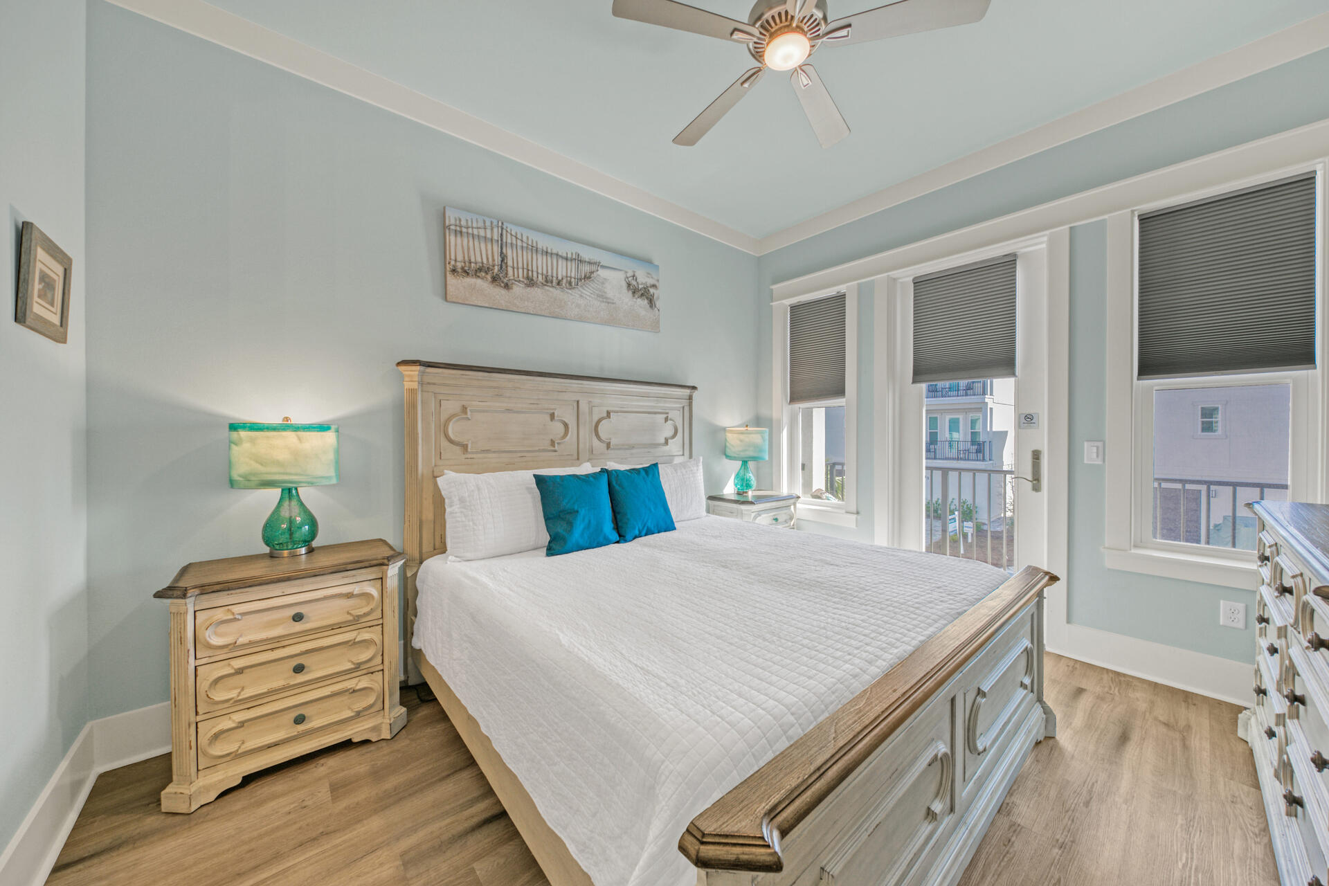 HIDDEN PALMS - Residential