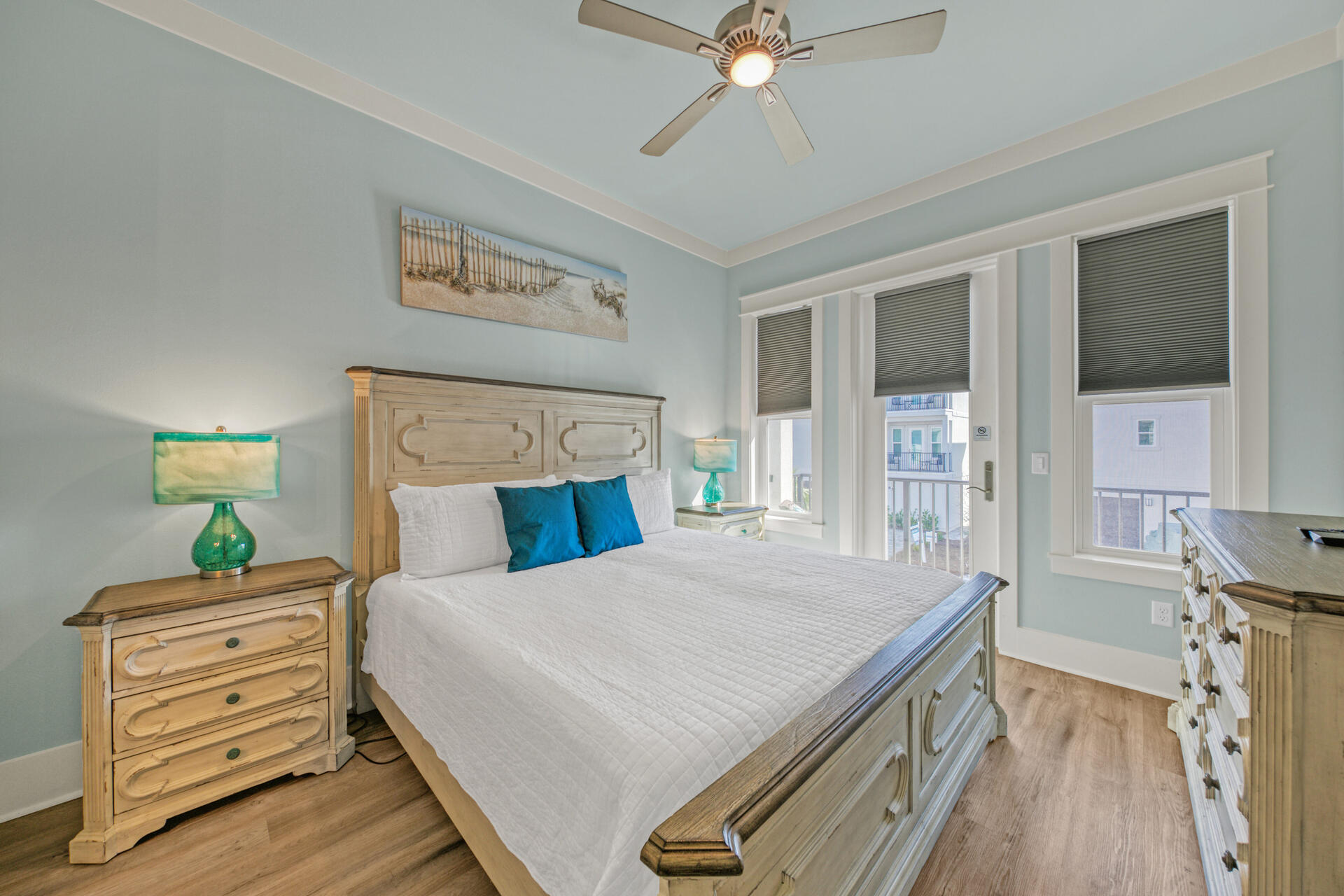 HIDDEN PALMS - Residential