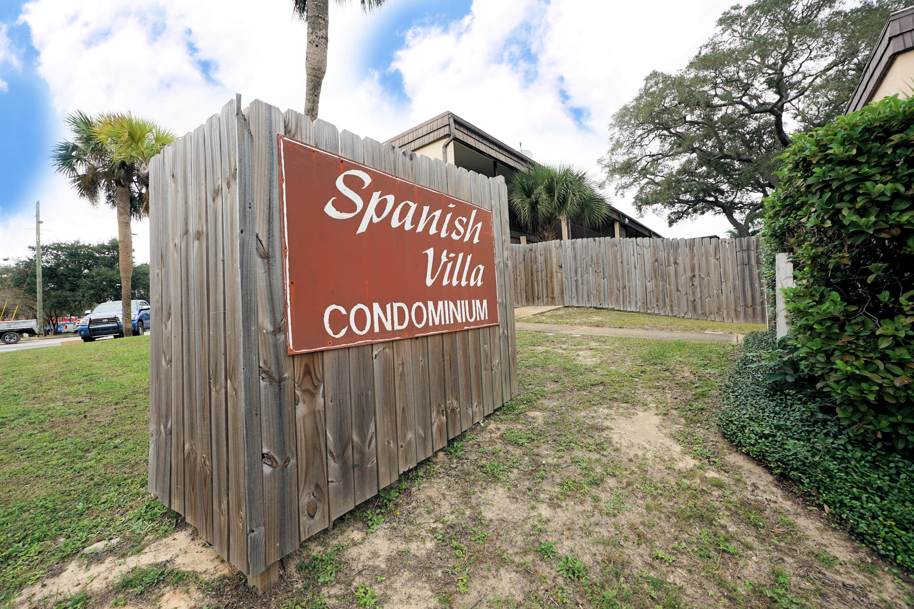 SPANISH VILLAS CONDO - Residential