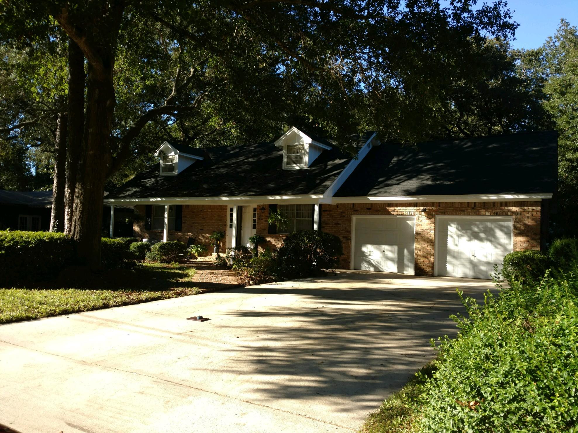 COUNTRY CLUB ESTATES - Residential