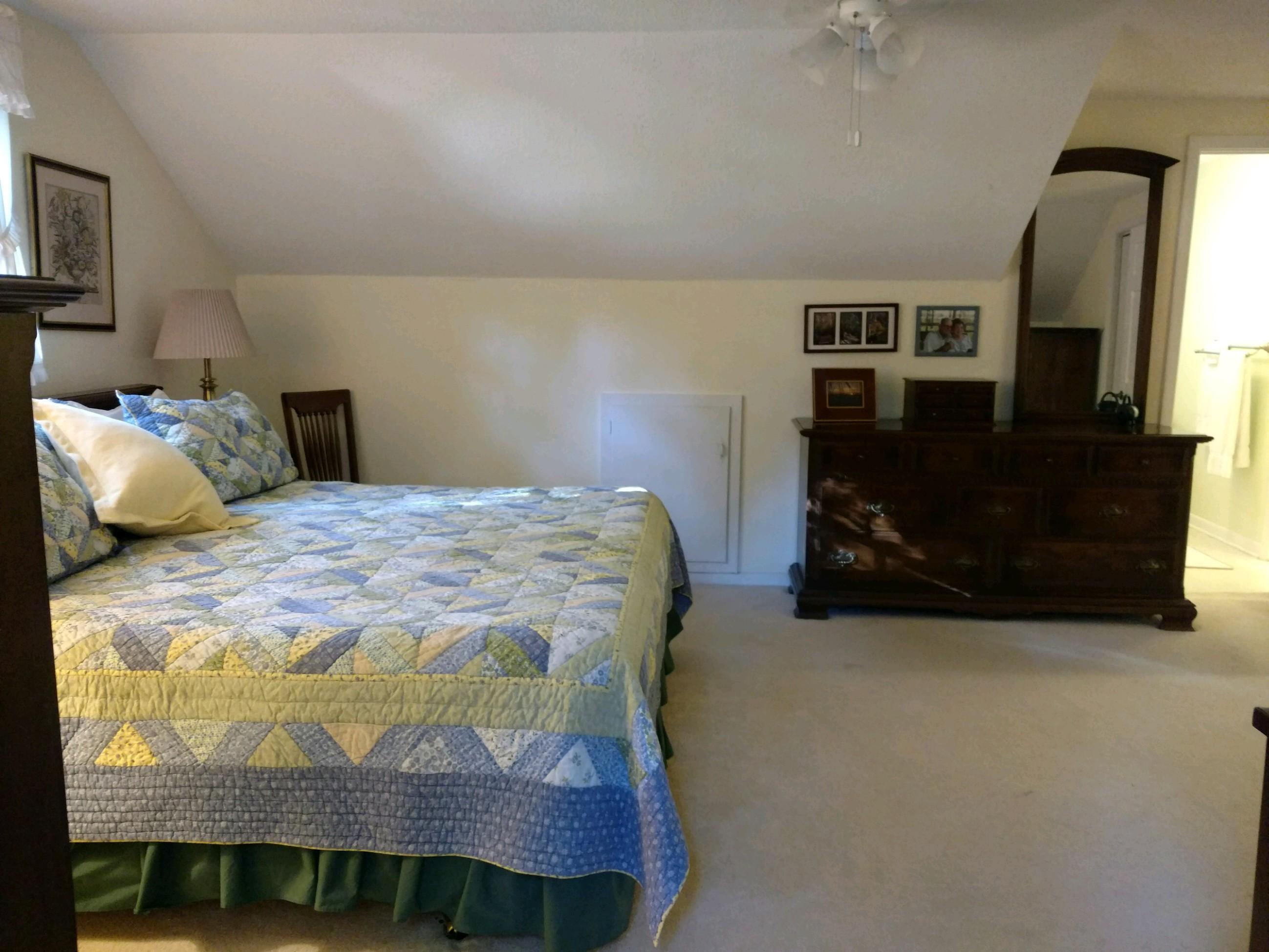 COUNTRY CLUB ESTATES - Residential