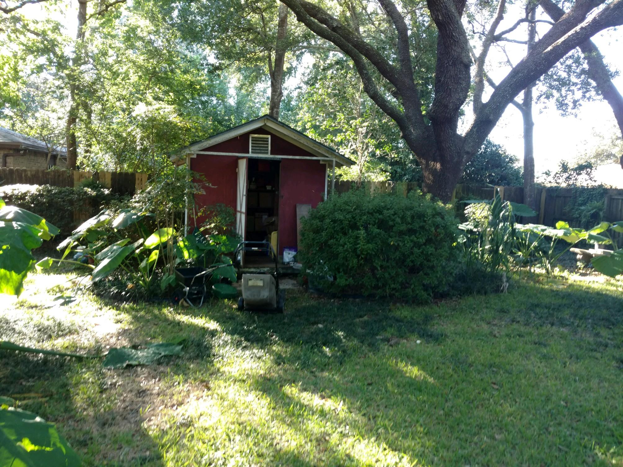 COUNTRY CLUB ESTATES - Residential