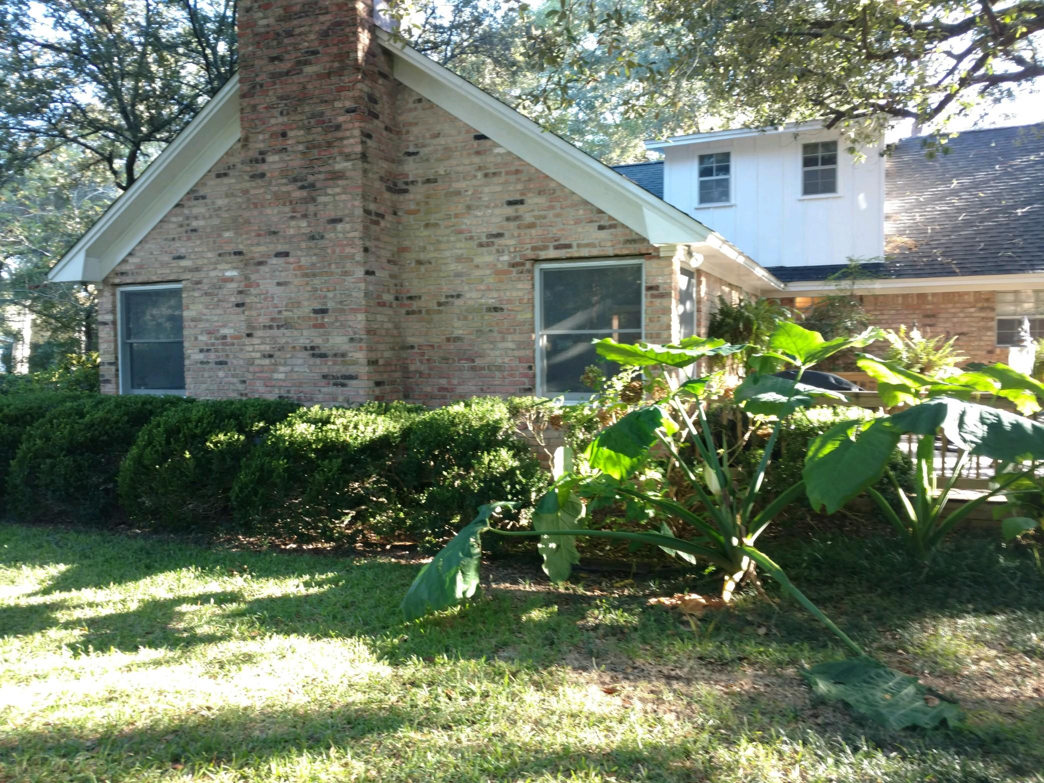 COUNTRY CLUB ESTATES - Residential