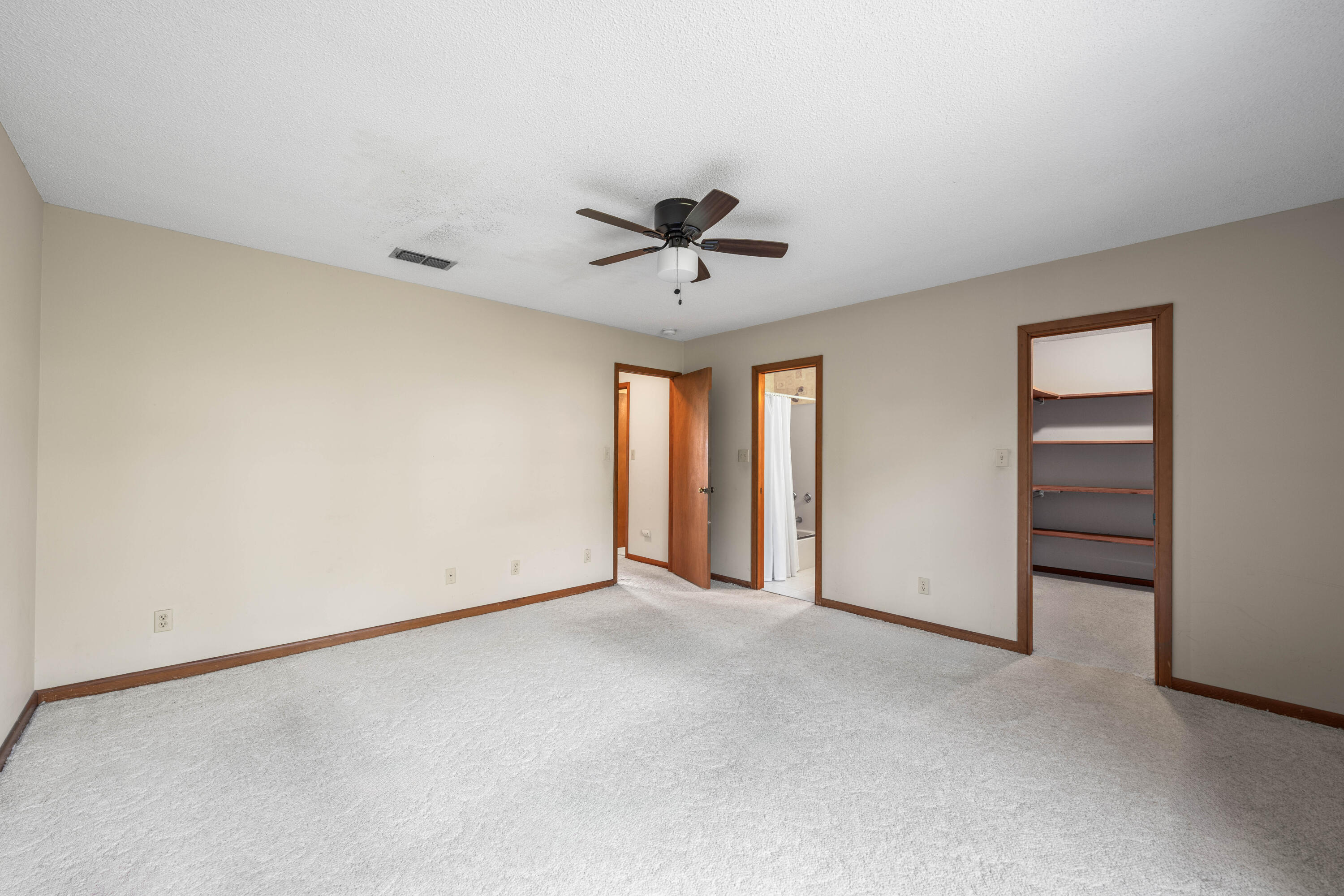 FOUR MILE VILLAGE - Residential