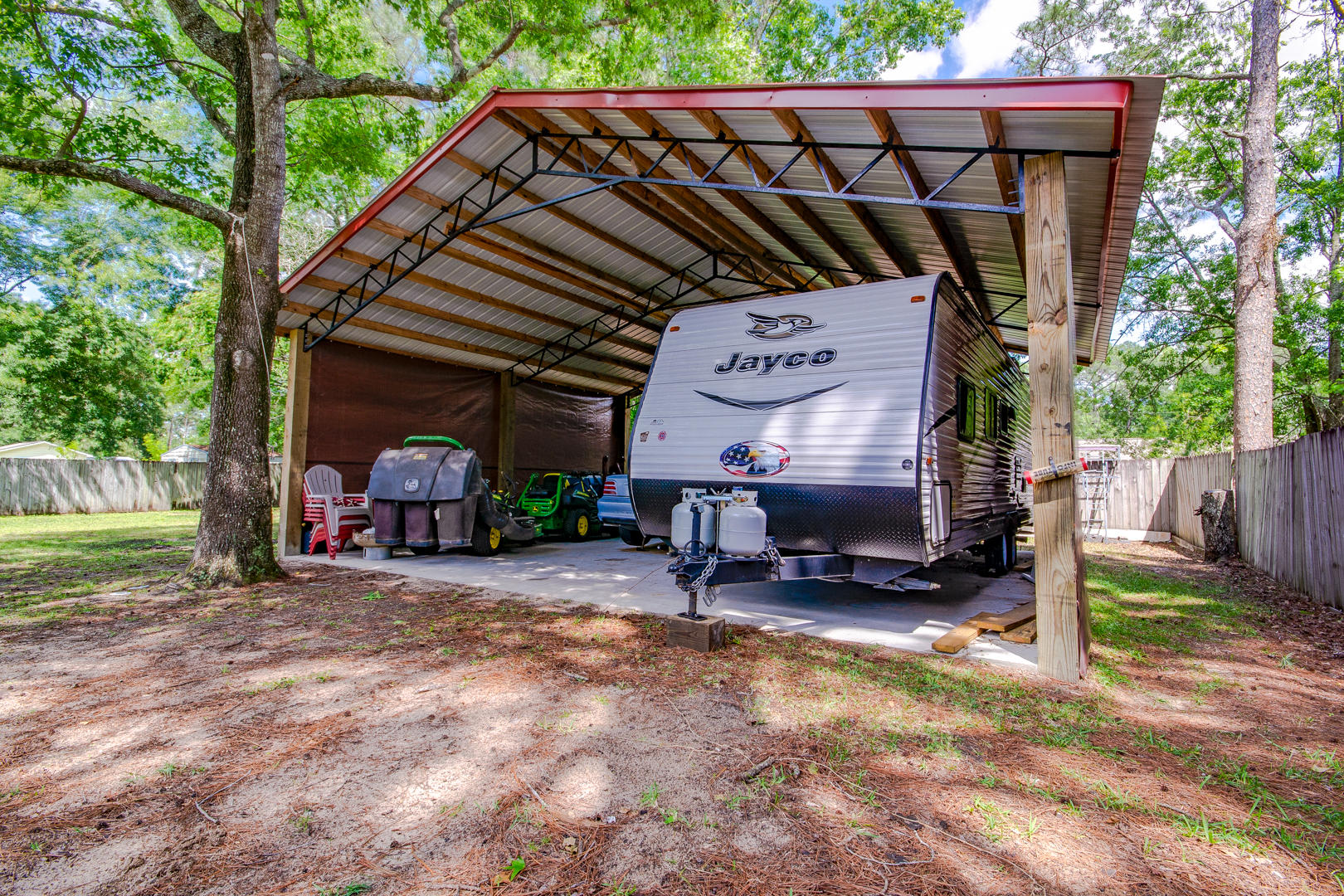 LYNN HAVEN - Residential