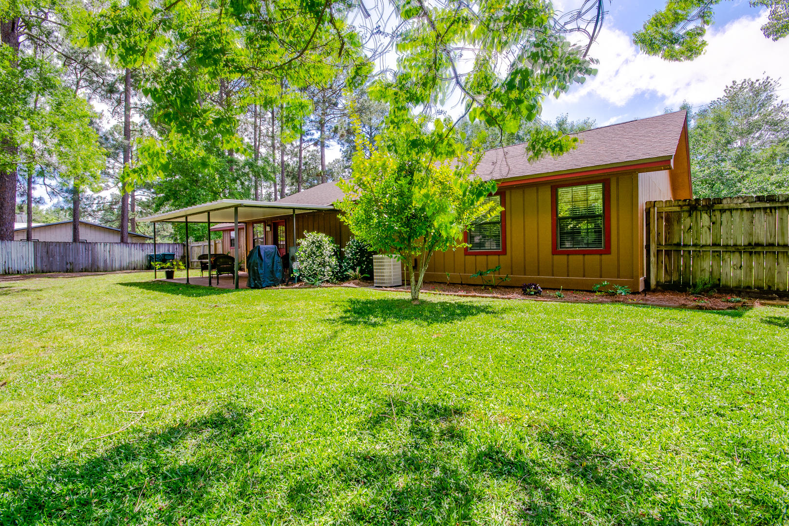 LYNN HAVEN - Residential