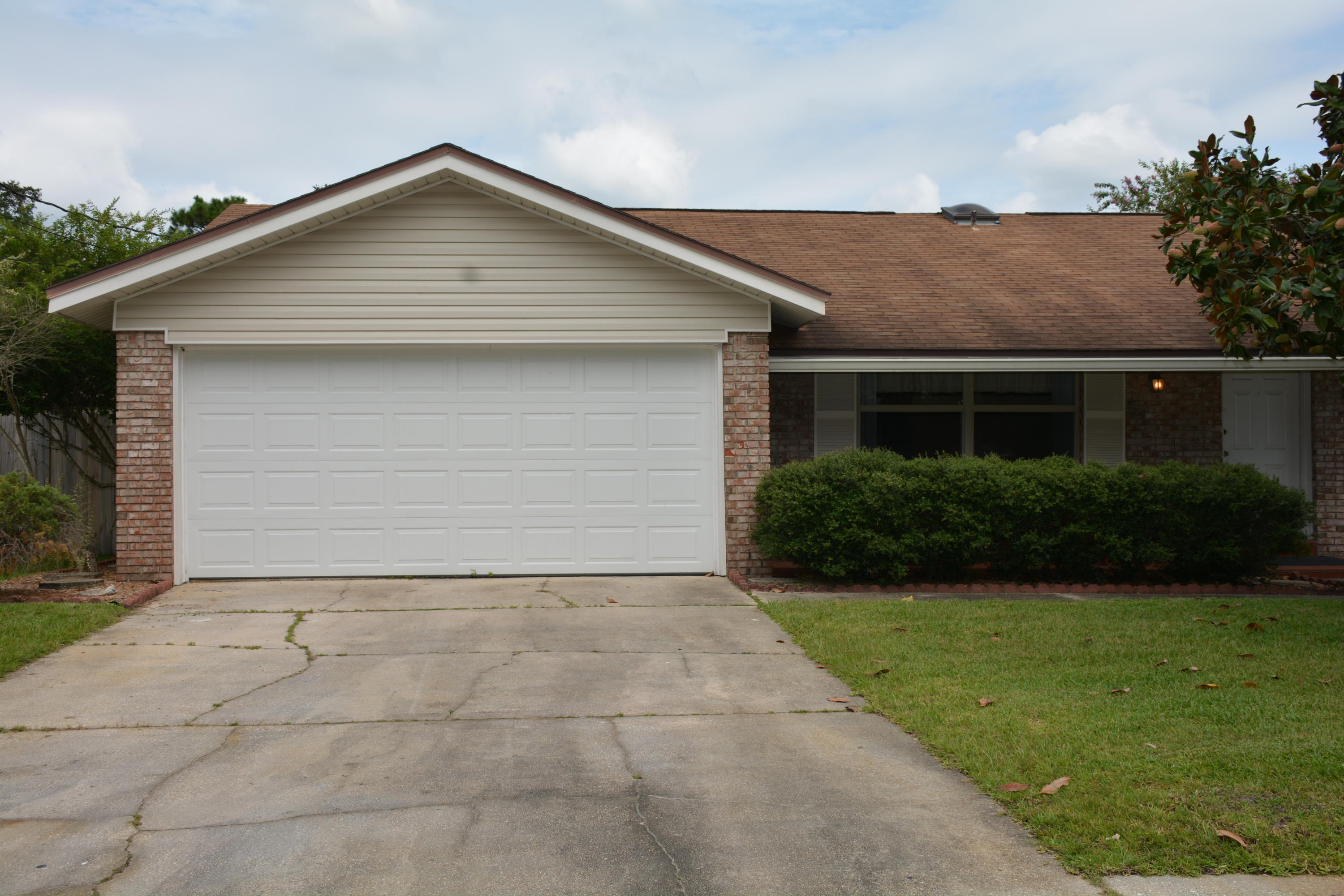 Tanglewood 1st Addn - Residential