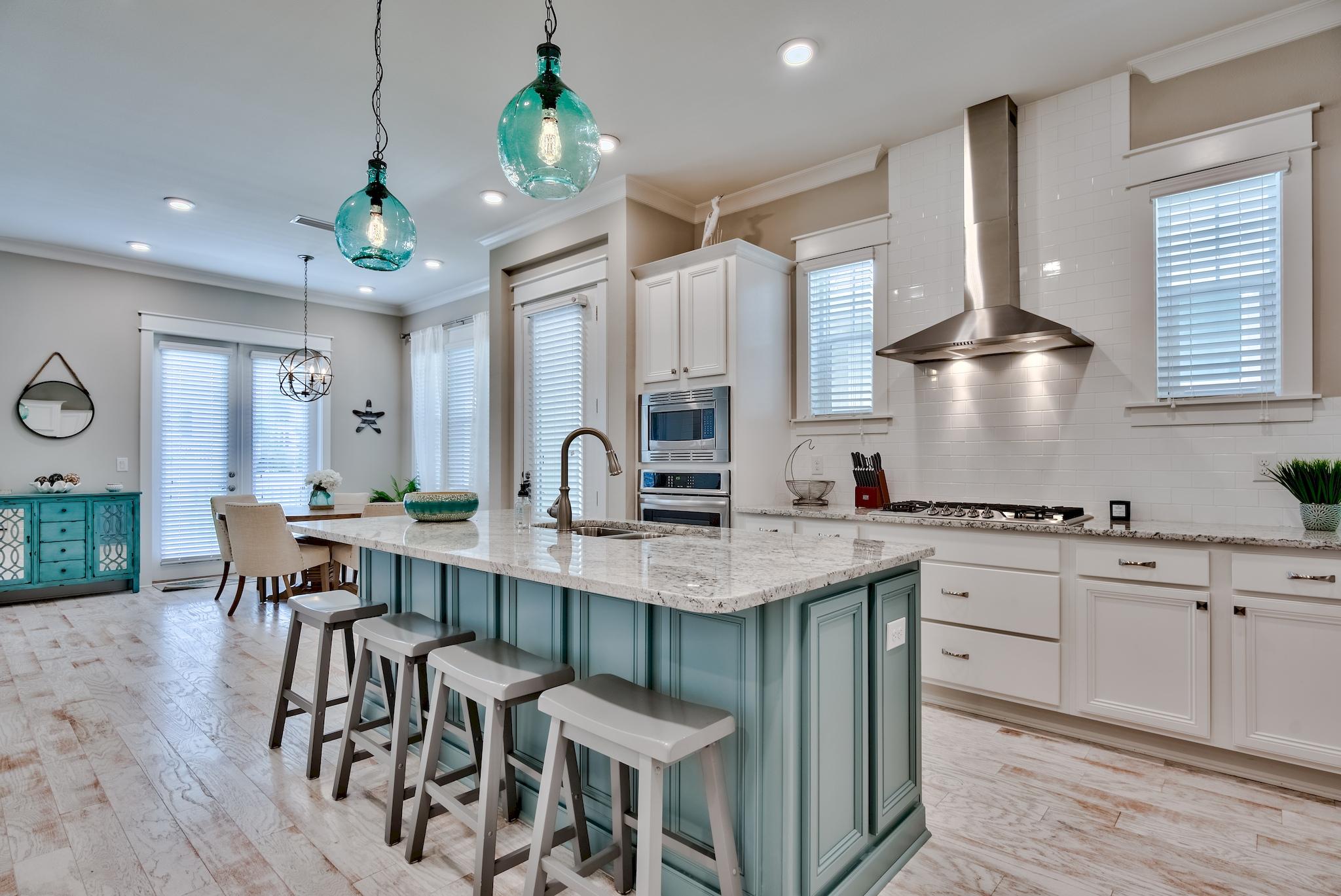 PROMINENCE/TRIPLEXES - Residential