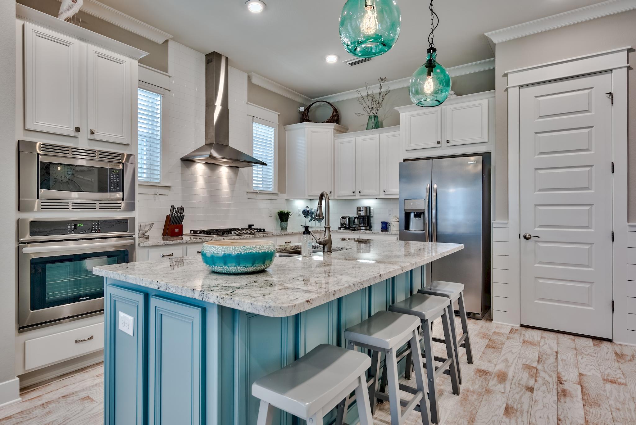 PROMINENCE/TRIPLEXES - Residential