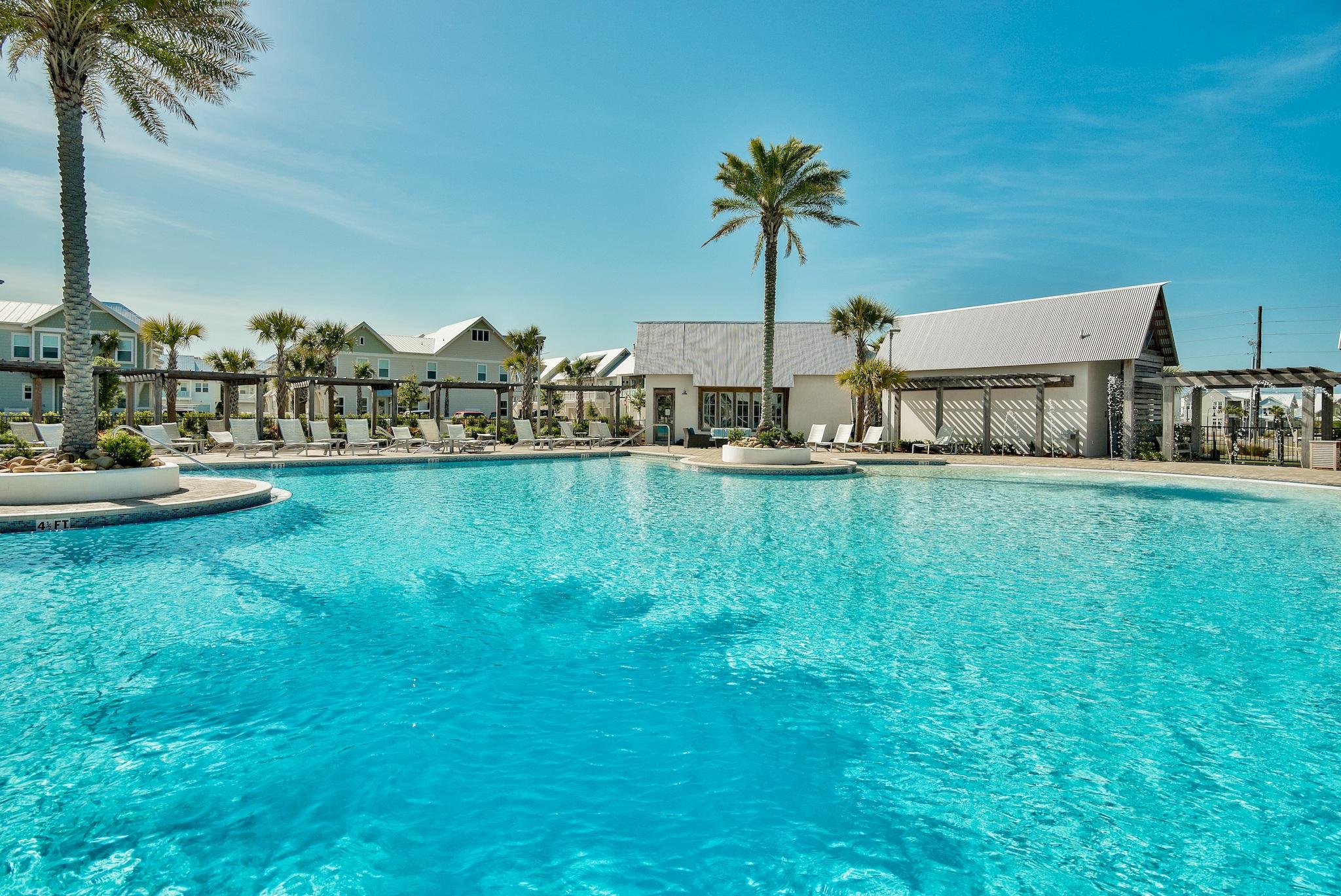 PROMINENCE/TRIPLEXES - Residential