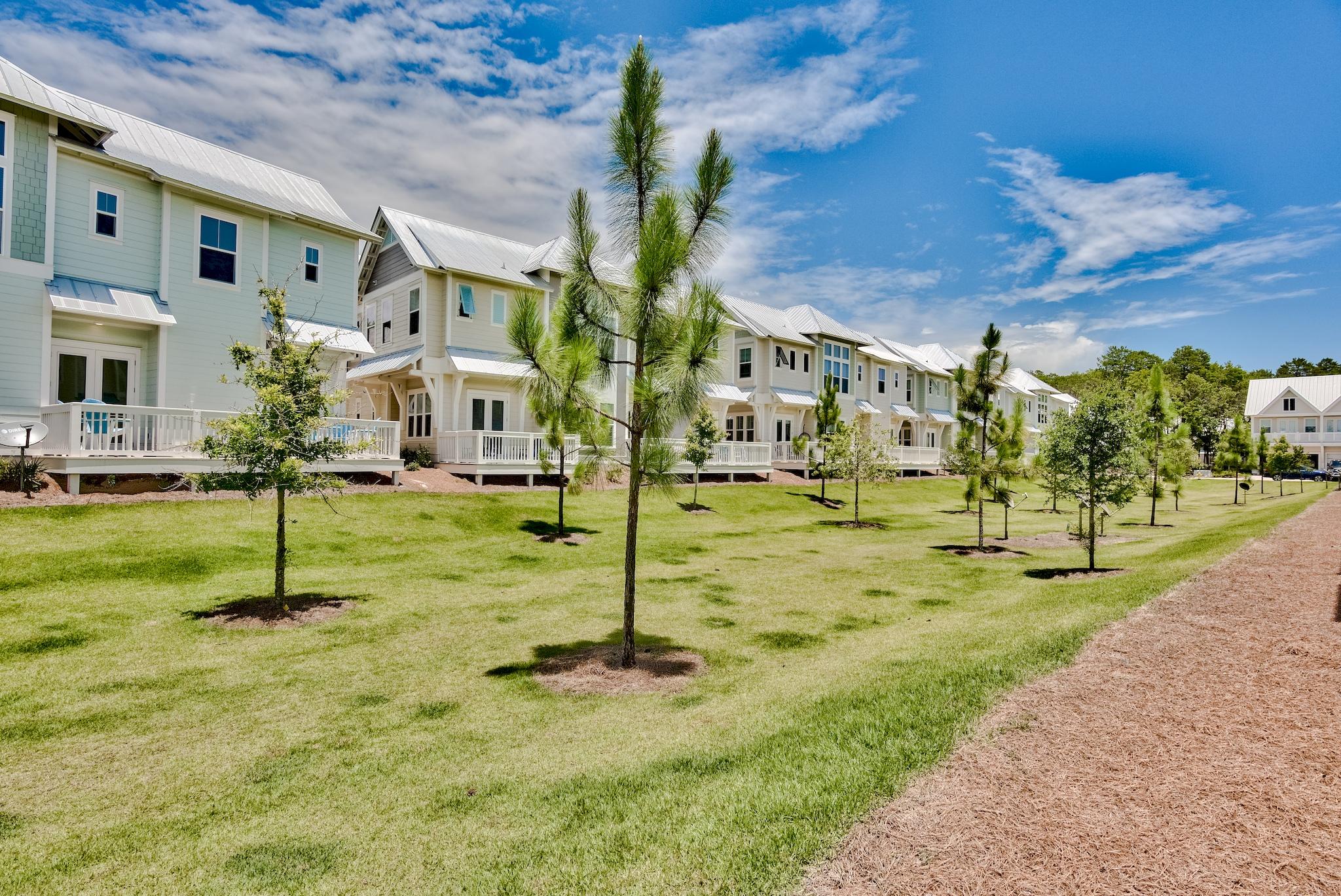 PROMINENCE/TRIPLEXES - Residential