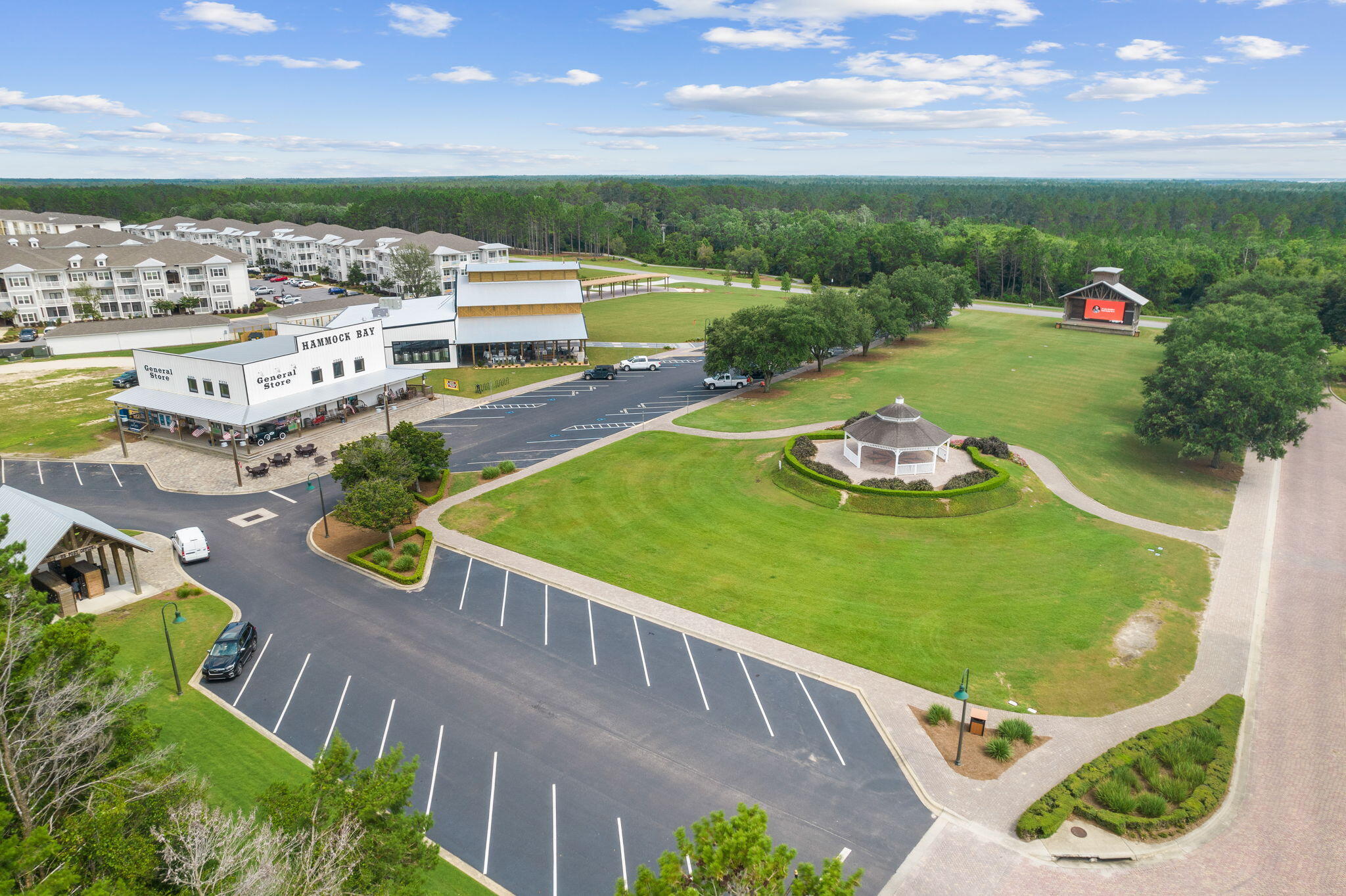 HAMMOCK BAY - Residential