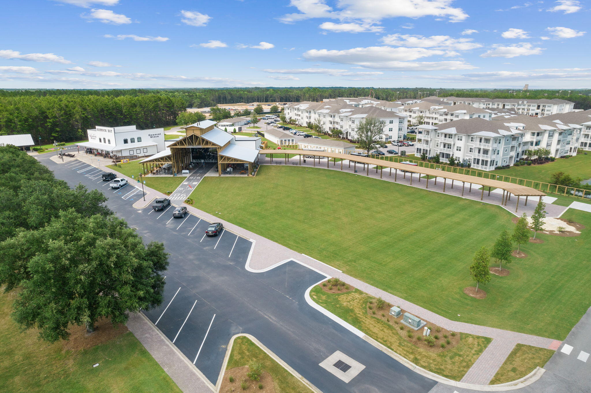 HAMMOCK BAY - Residential