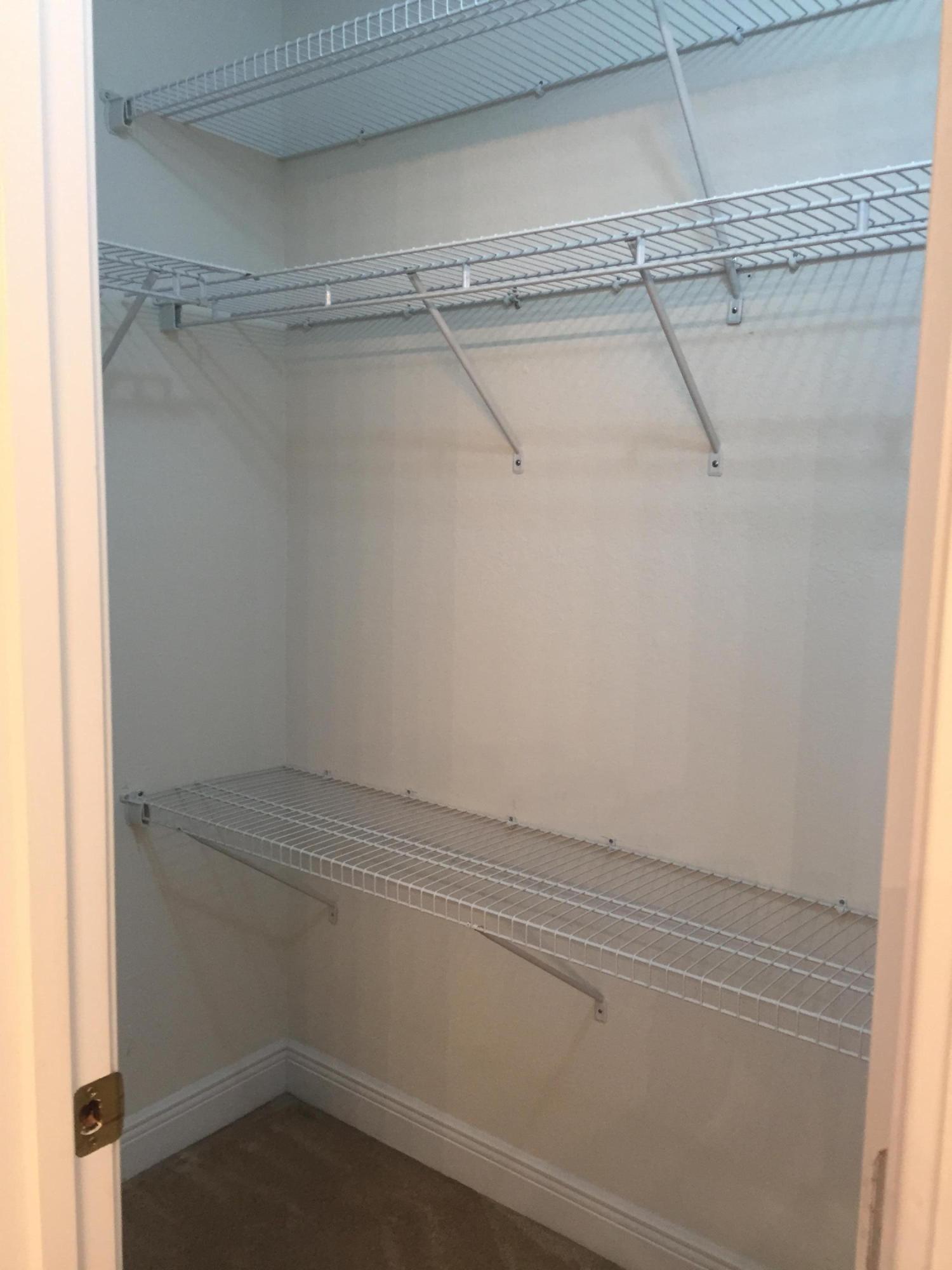 FOX VALLEY - Residential