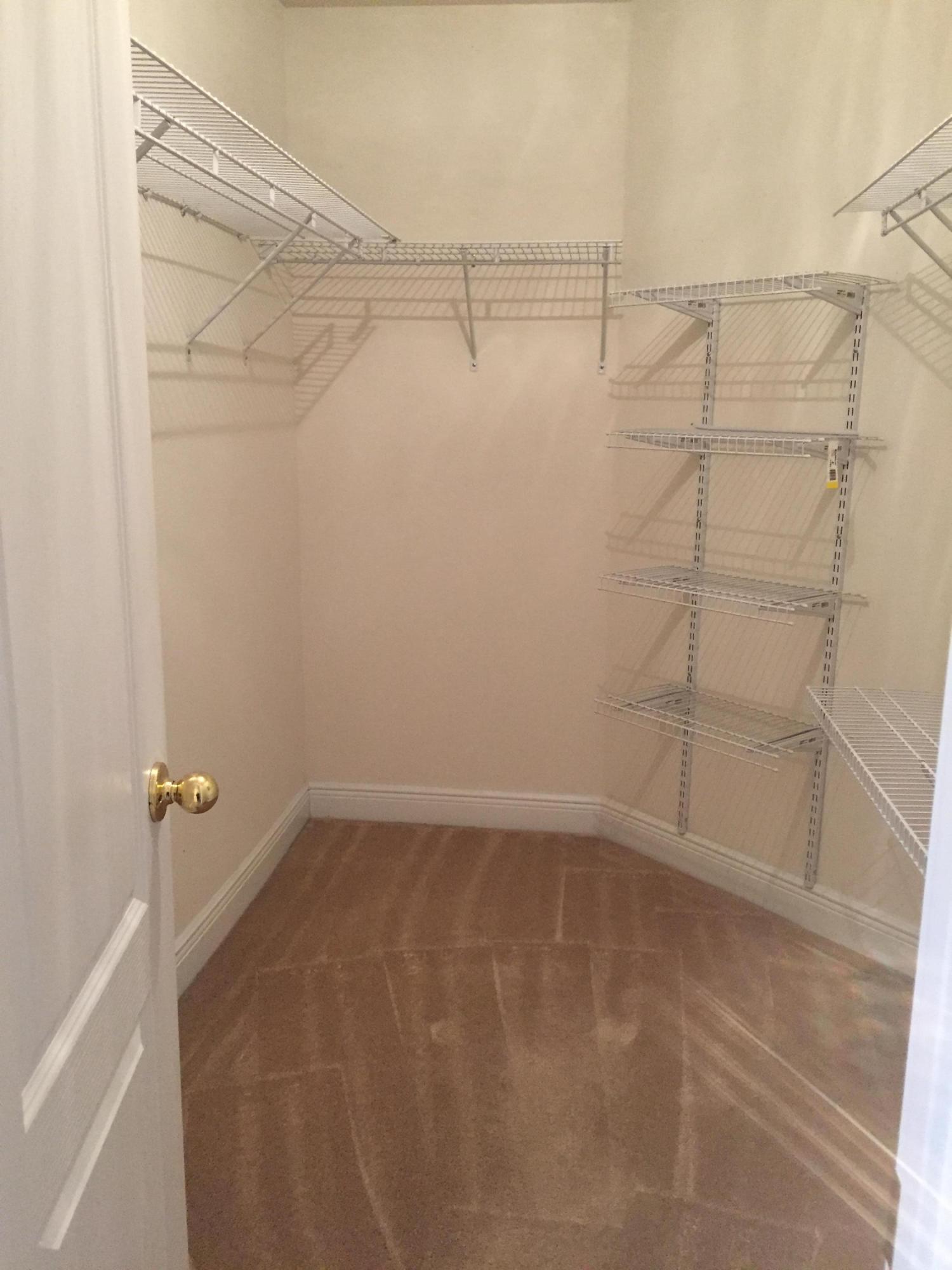 FOX VALLEY - Residential