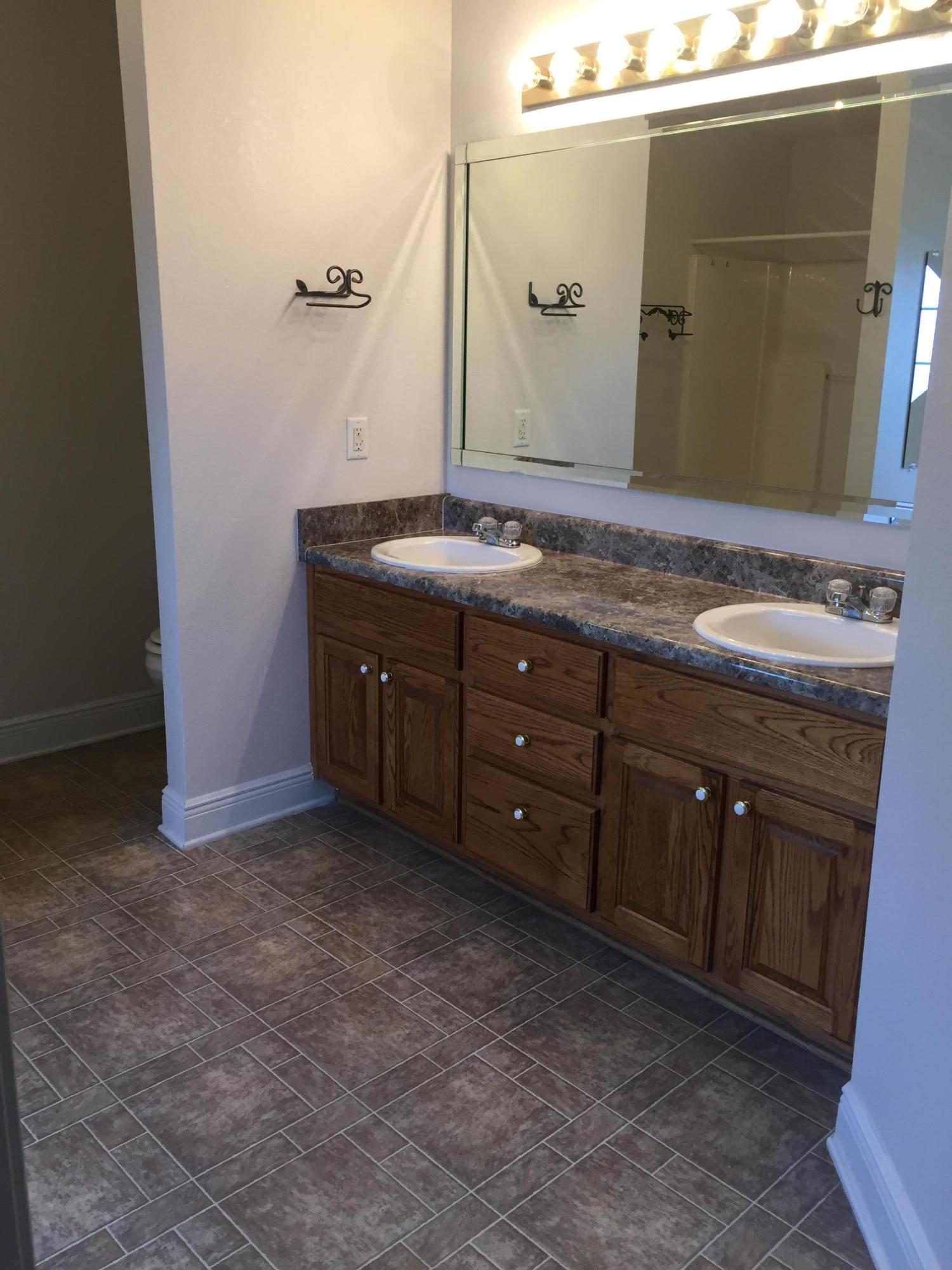 FOX VALLEY - Residential