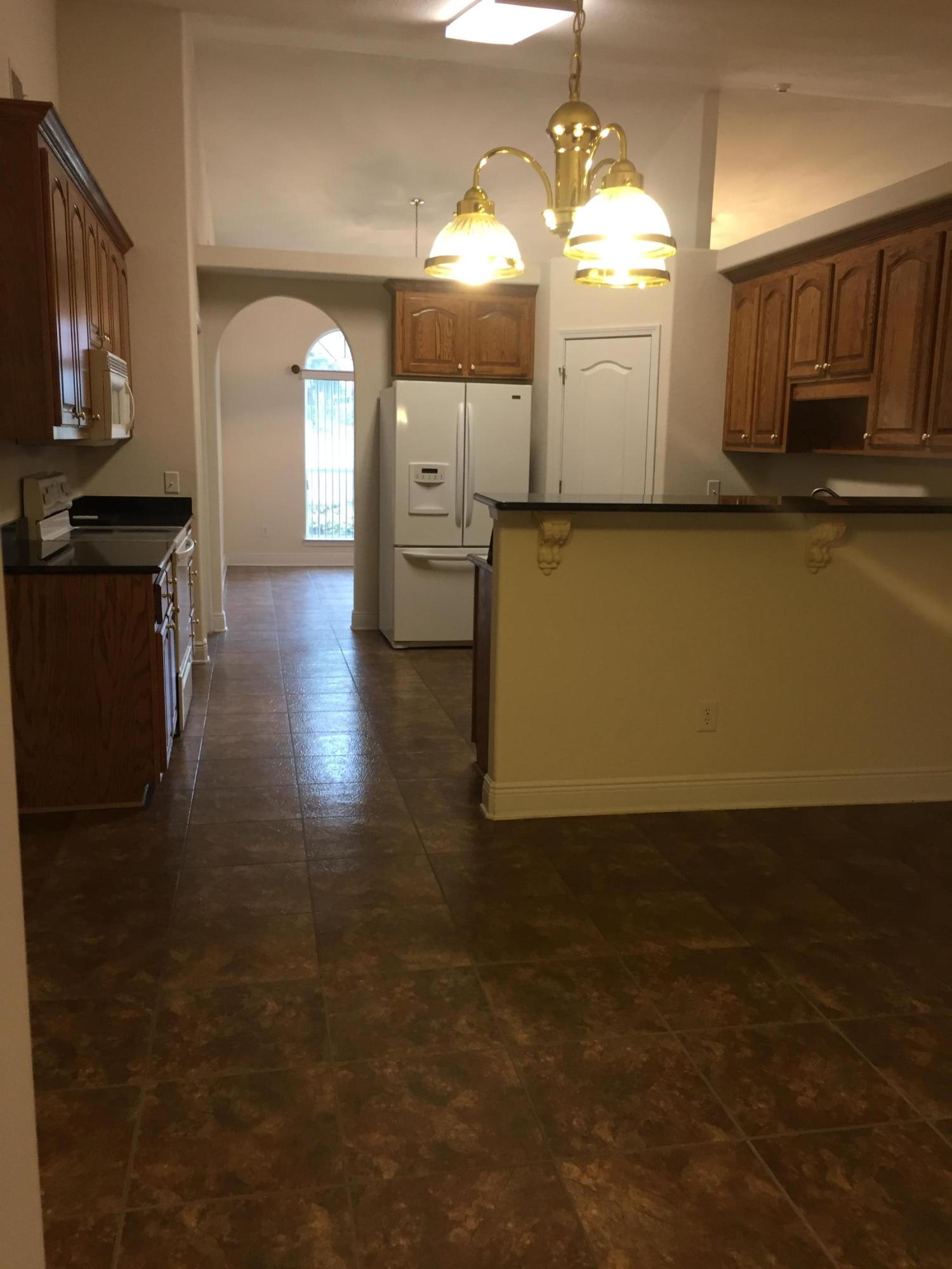 FOX VALLEY - Residential