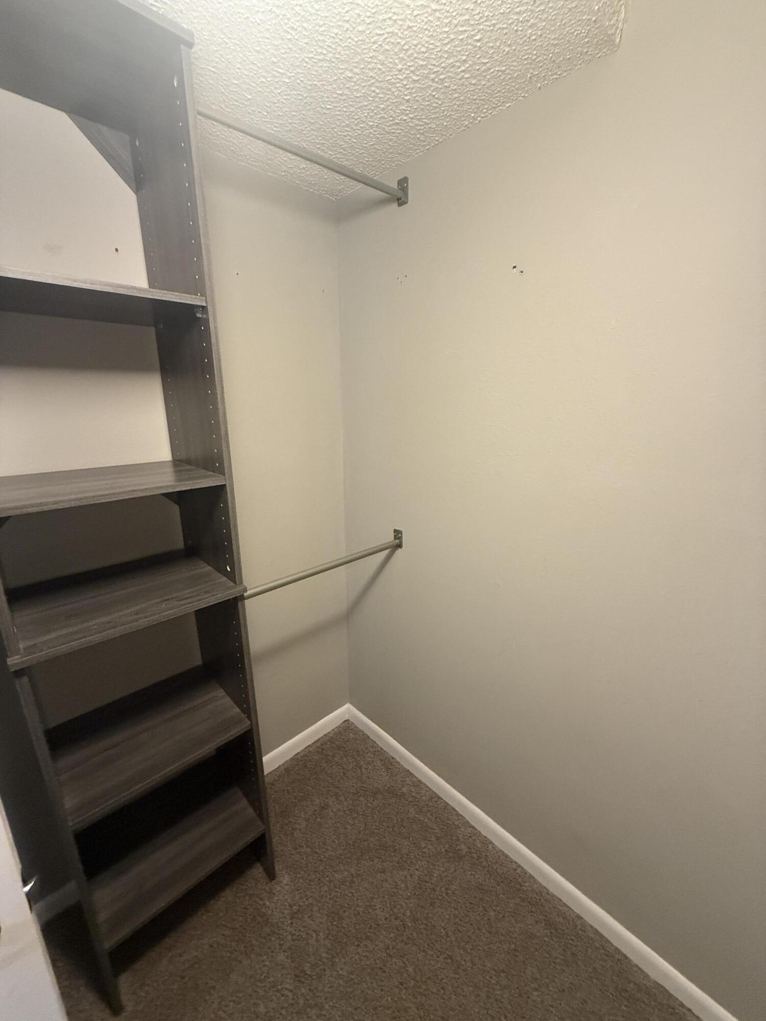 KELL-AIRE GARDENS - Residential Lease