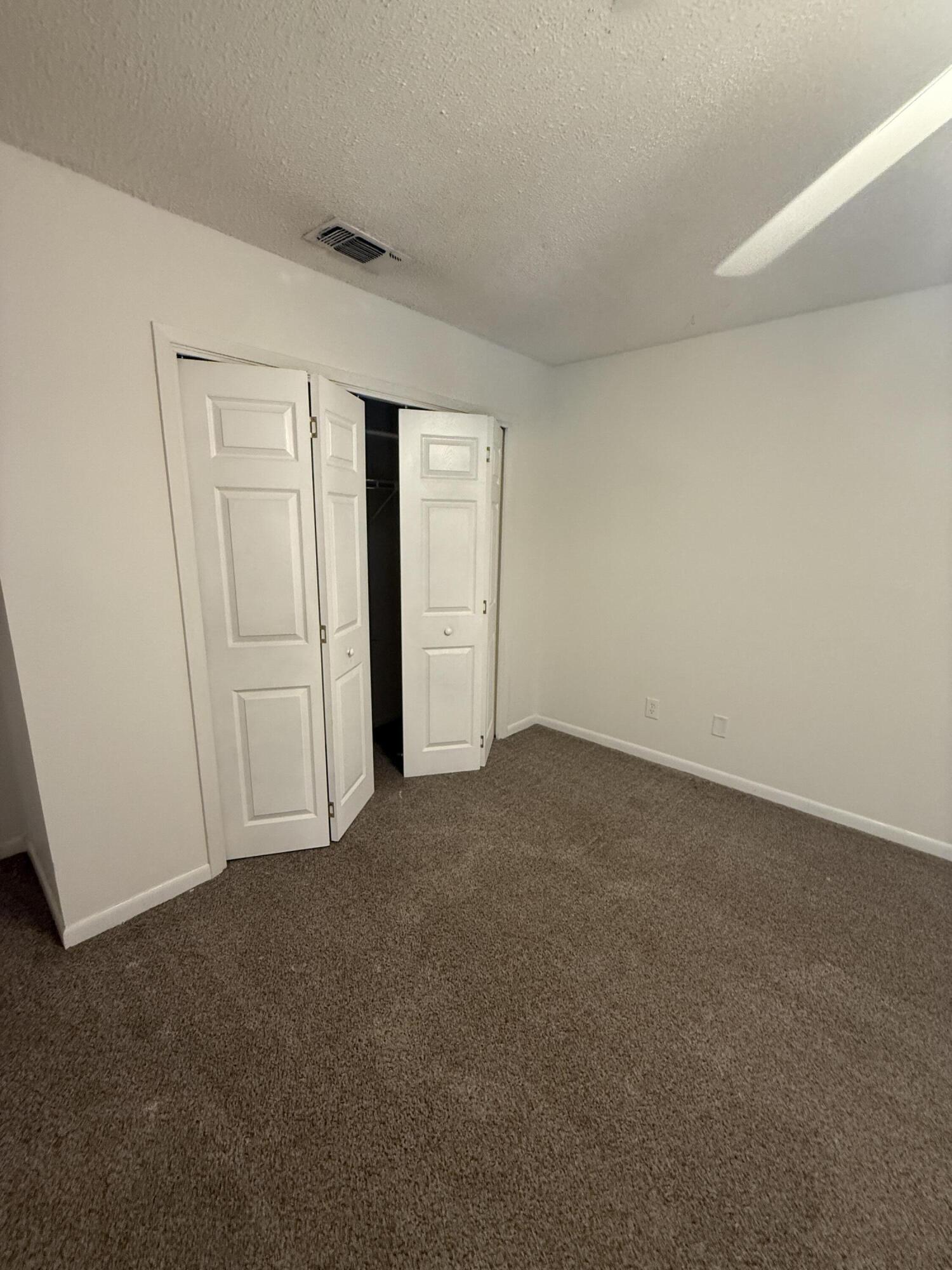 KELL-AIRE GARDENS - Residential Lease