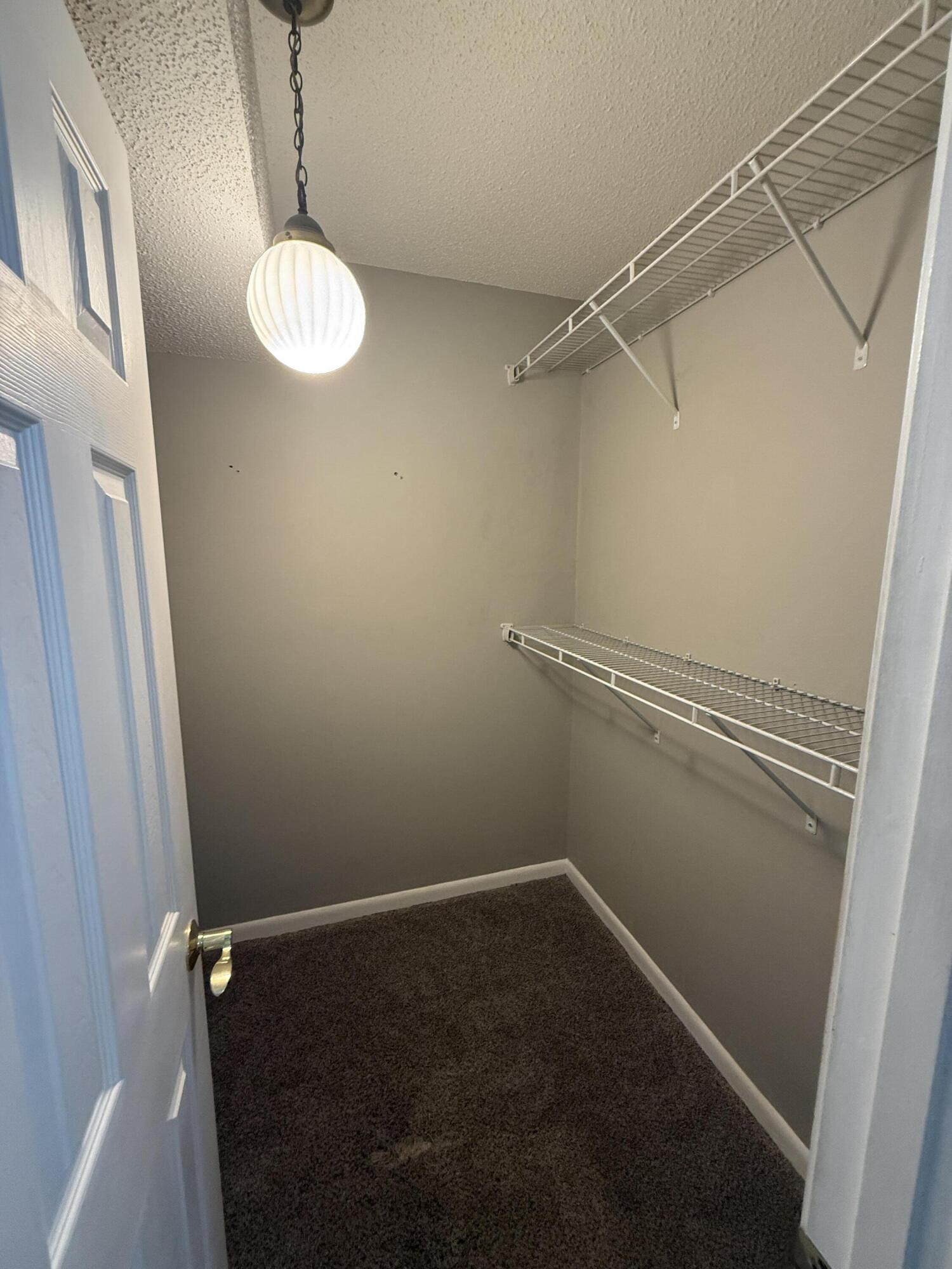 KELL-AIRE GARDENS - Residential Lease