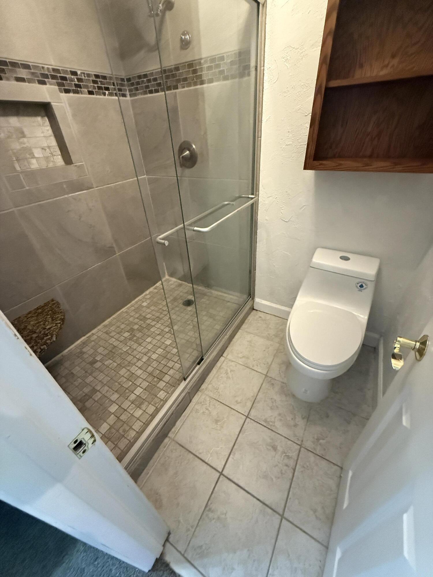 KELL-AIRE GARDENS - Residential Lease
