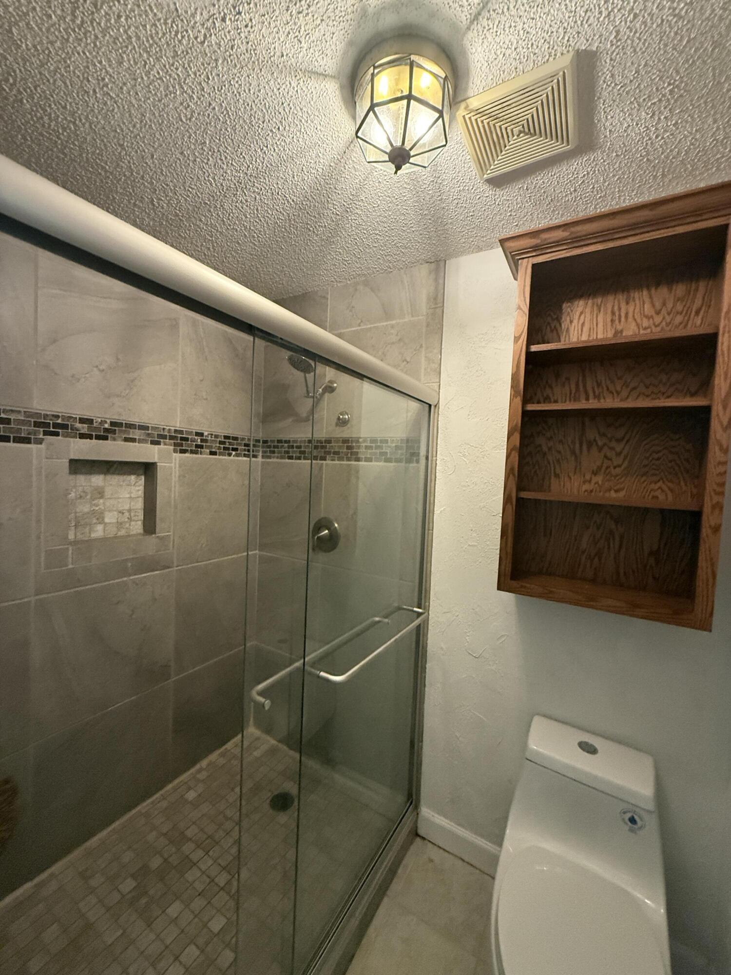 KELL-AIRE GARDENS - Residential Lease