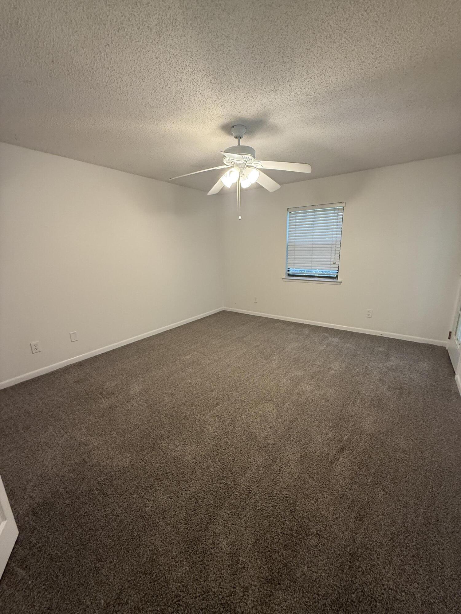 KELL-AIRE GARDENS - Residential Lease