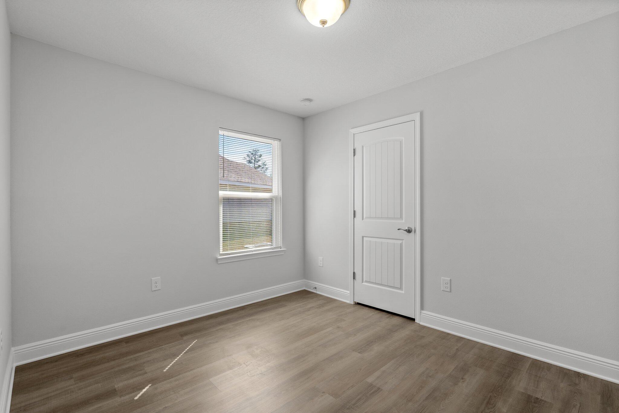 RIVERWALK PH I - Residential Lease