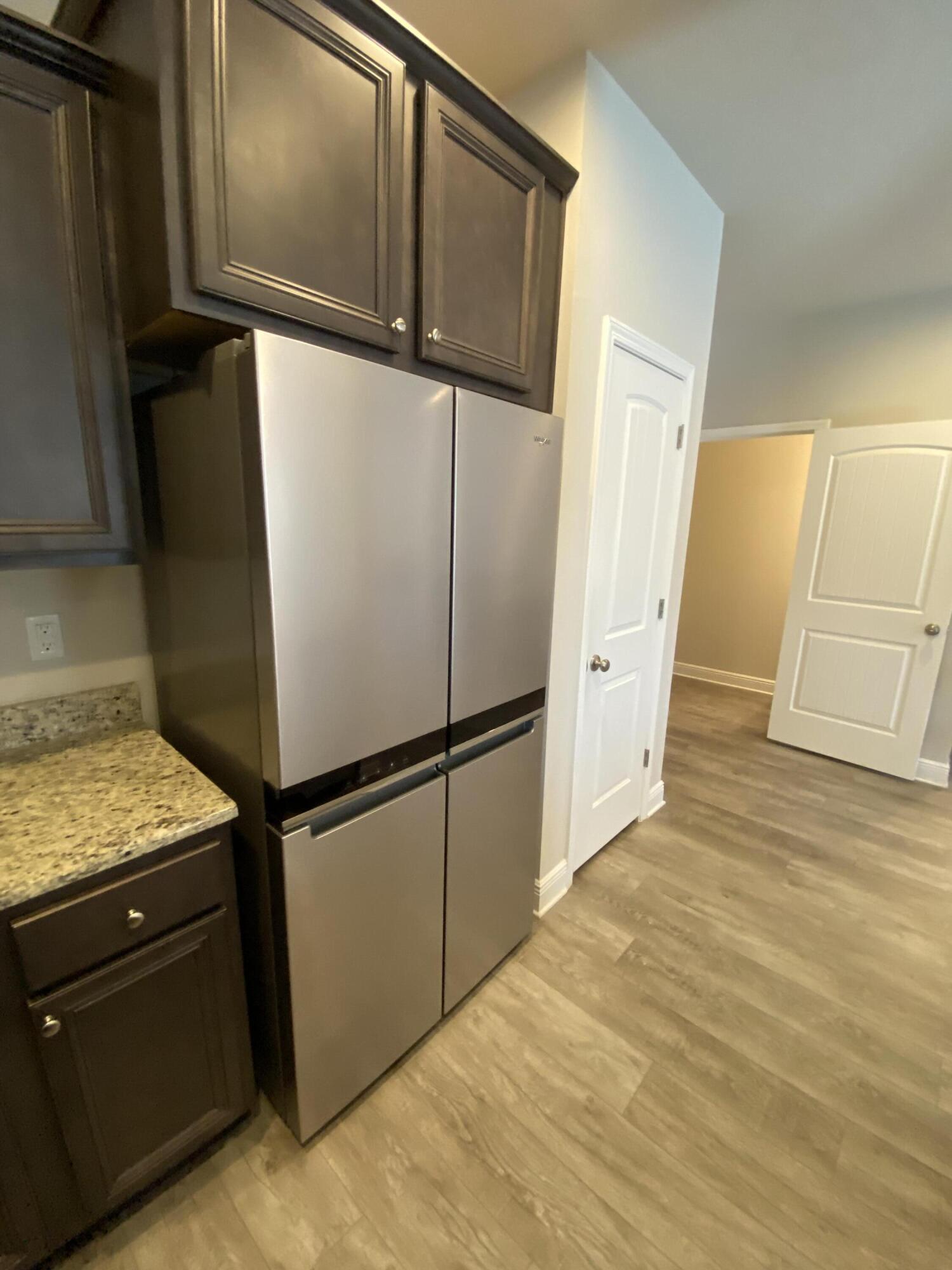 RESERVE POINTE - Residential