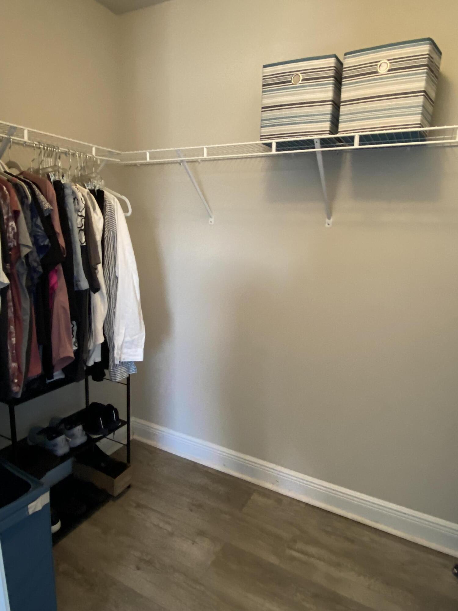 RESERVE POINTE - Residential